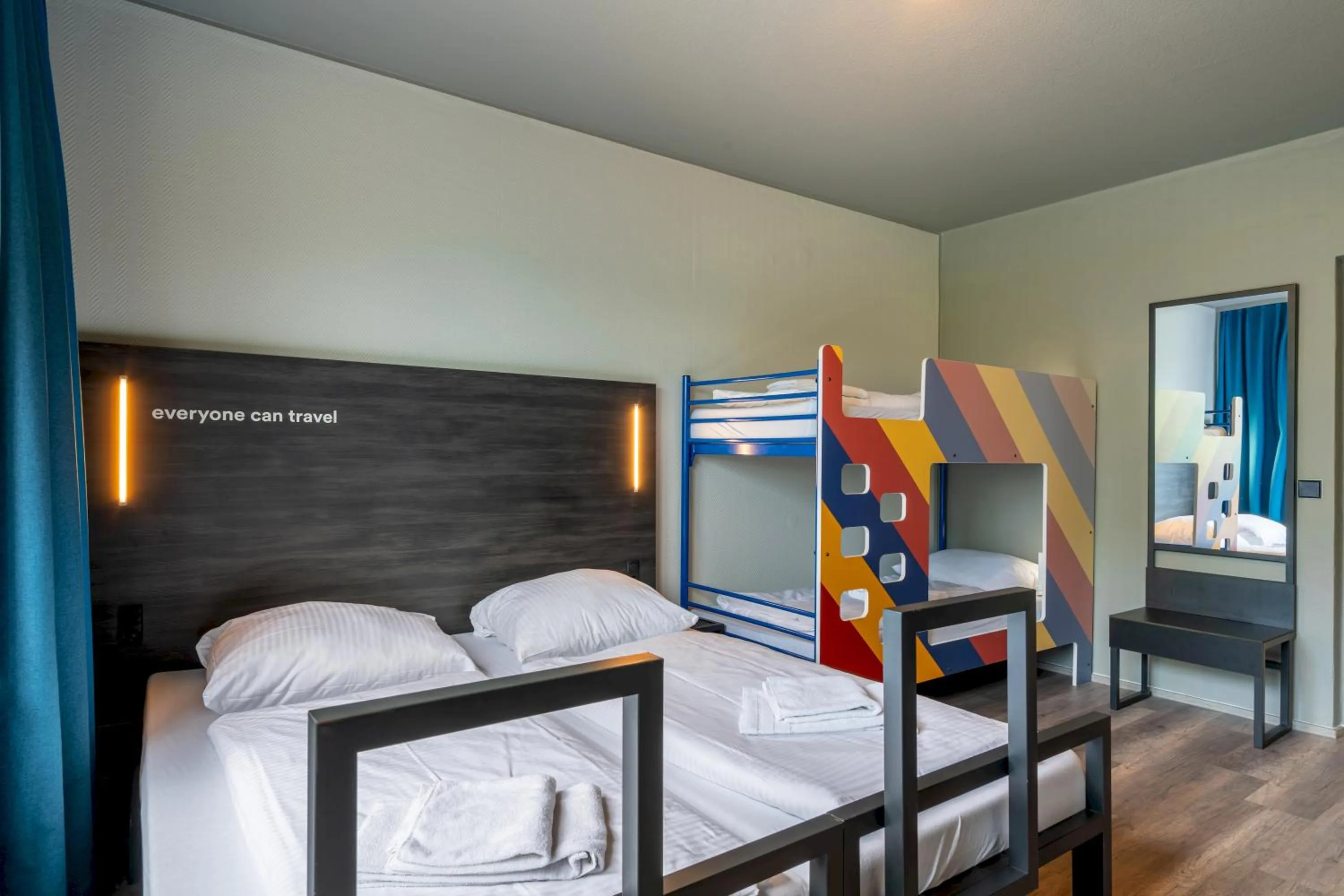 Photo of the whole room, Bed in a&o Berlin Kolumbus