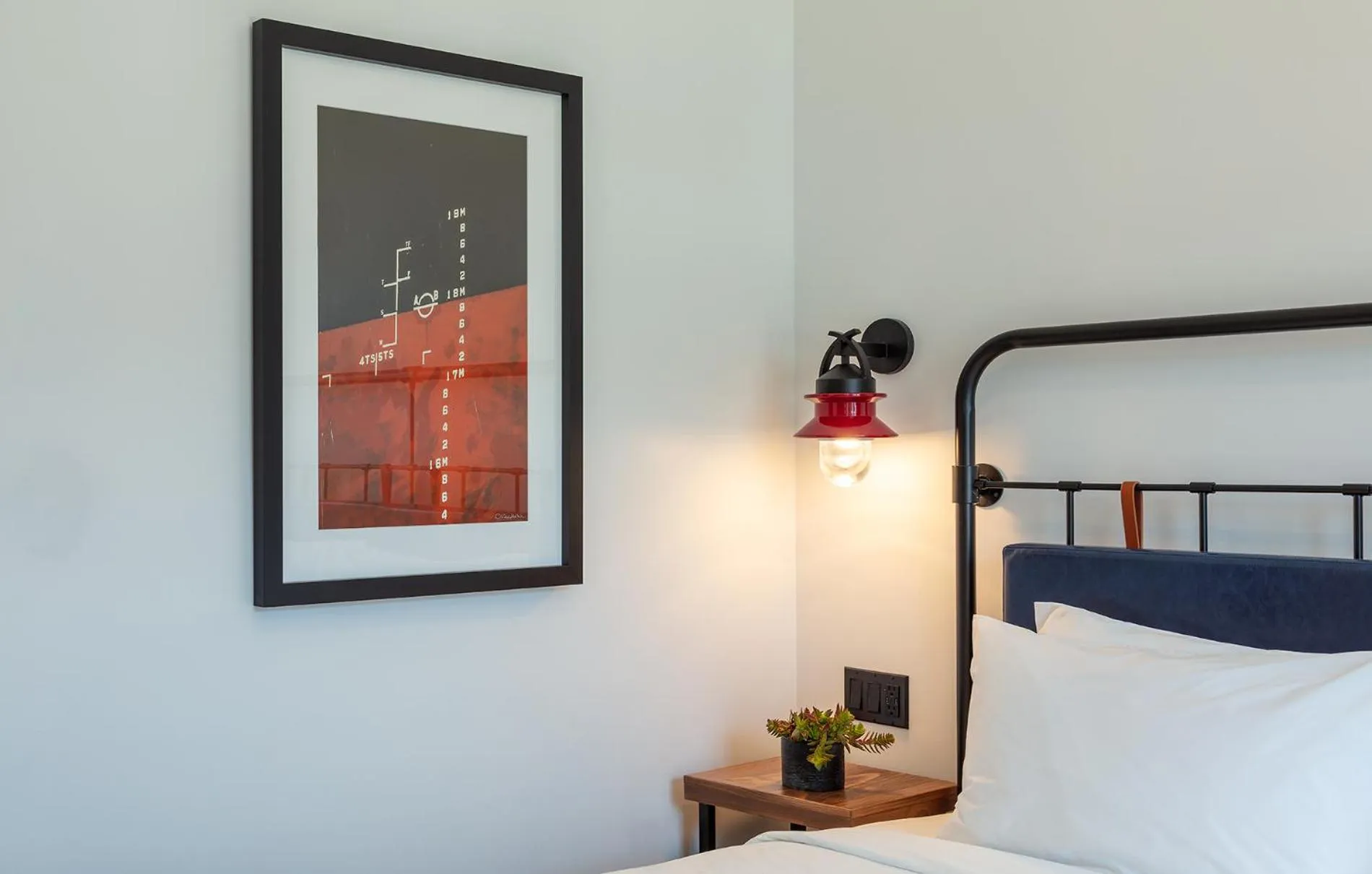 Decorative detail, Bed in Hammetts Hotel