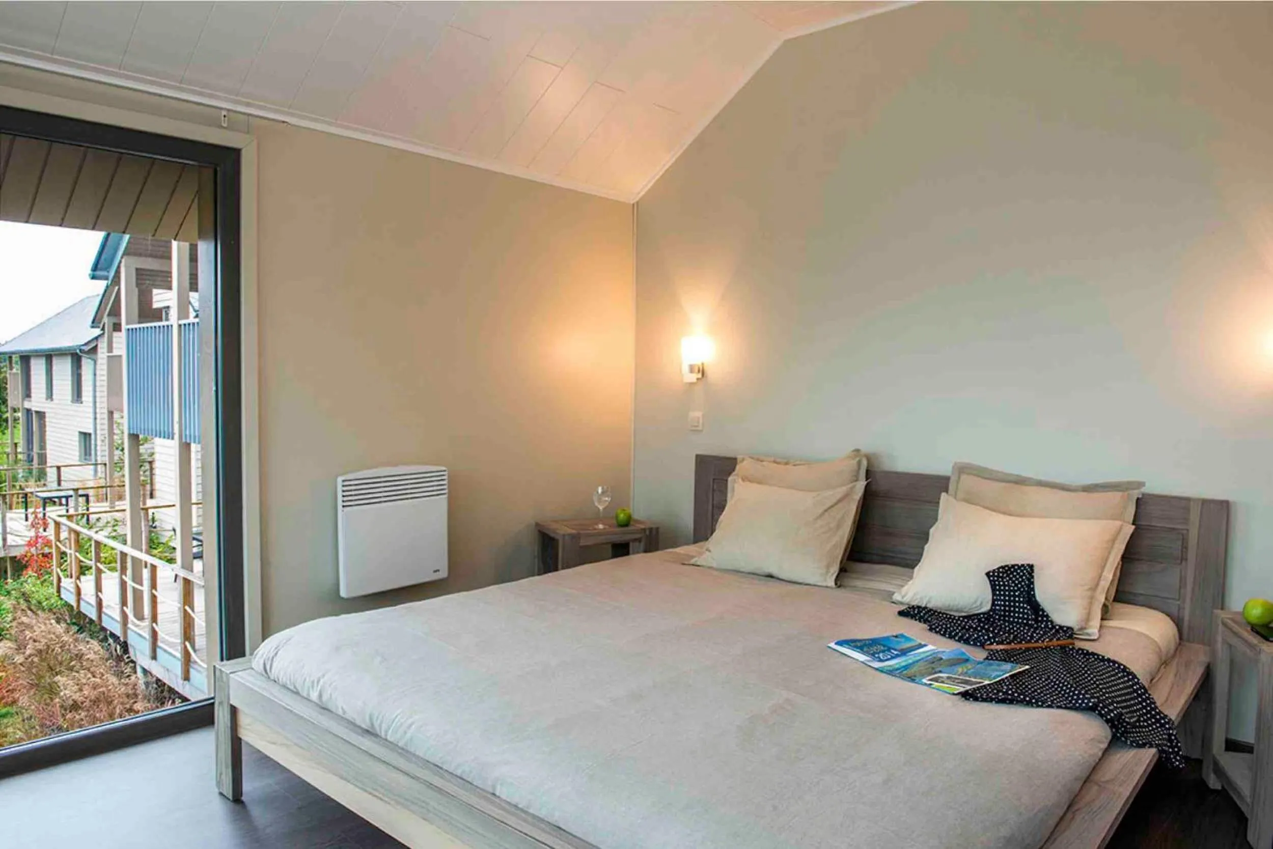 Bedroom, Bed in Golden Lakes Village Ardennes