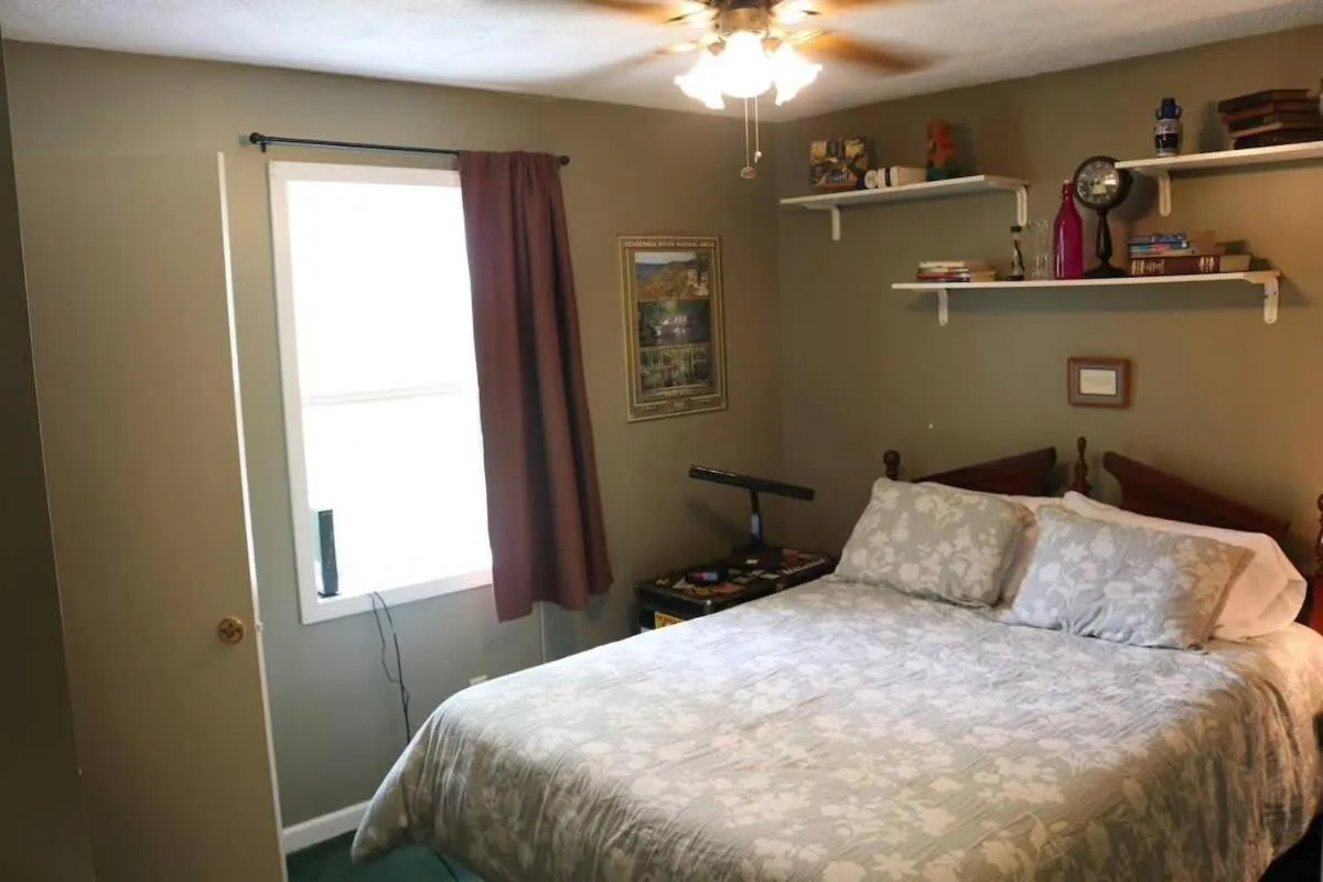 Bed in Hillbilly haven