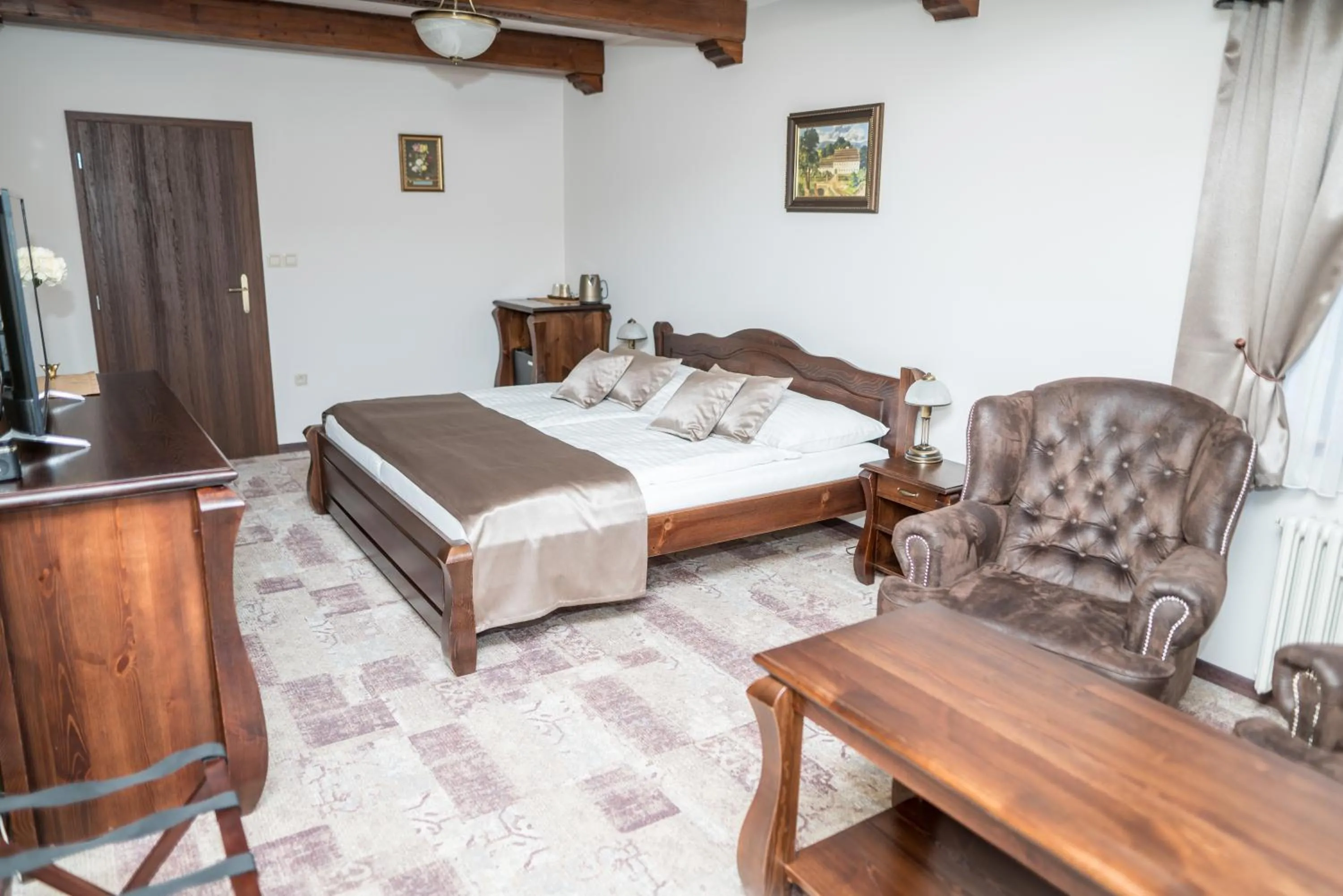 Photo of the whole room, Bed in Villa Žerotín Penzion Bed & Breakfast