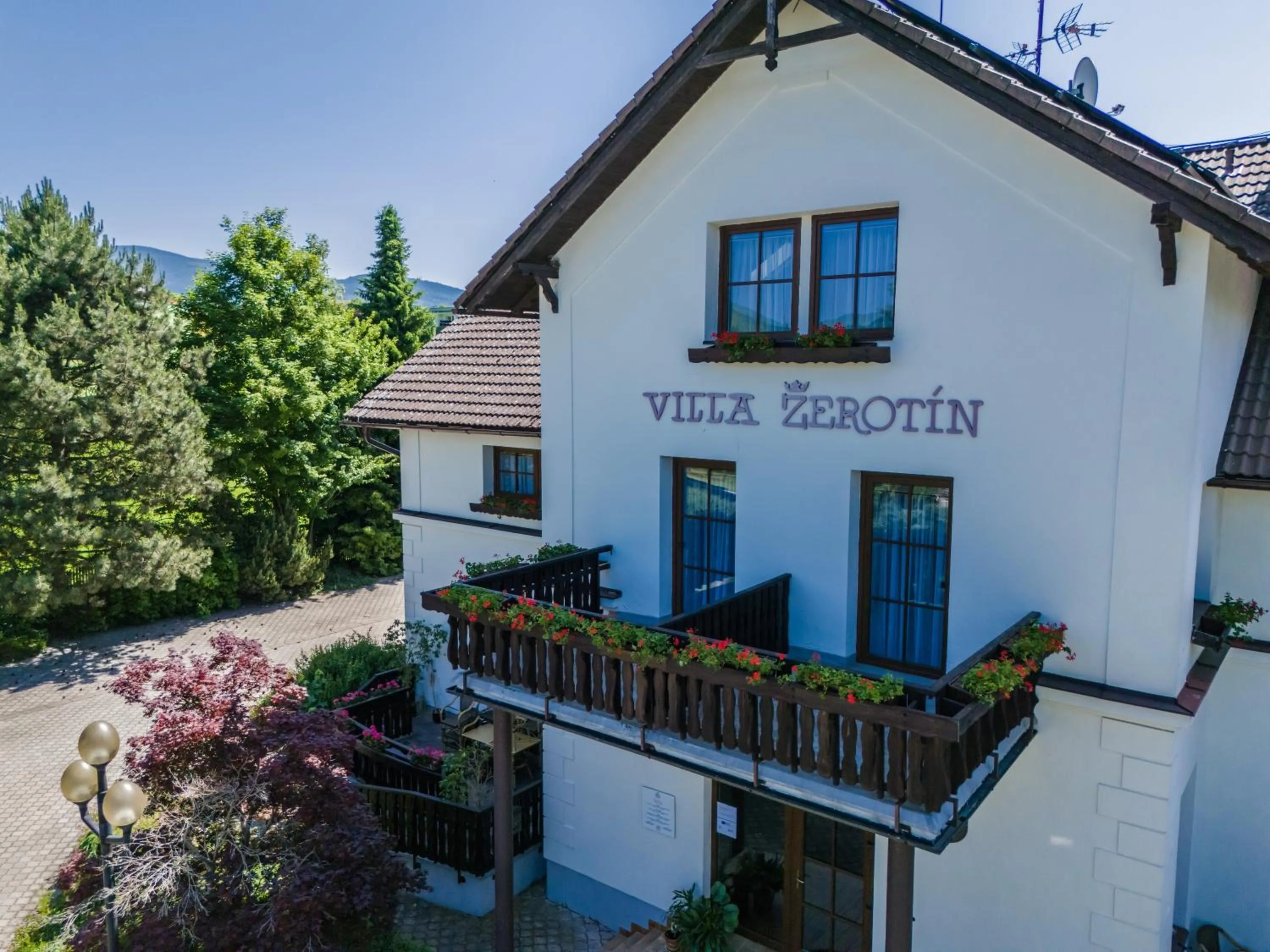 Property building in Villa Žerotín Penzion Bed & Breakfast