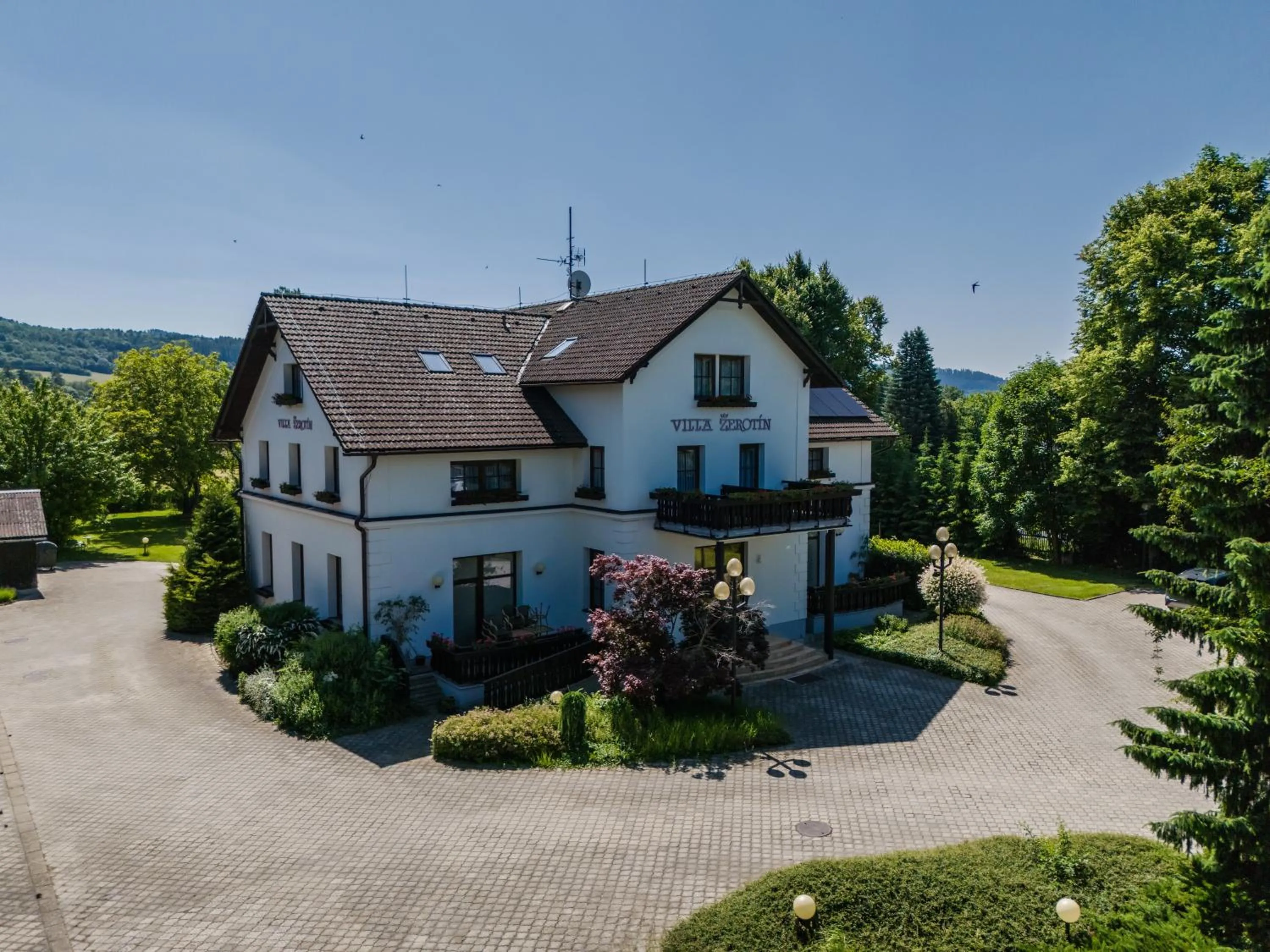Property building in Villa Žerotín Penzion Bed & Breakfast