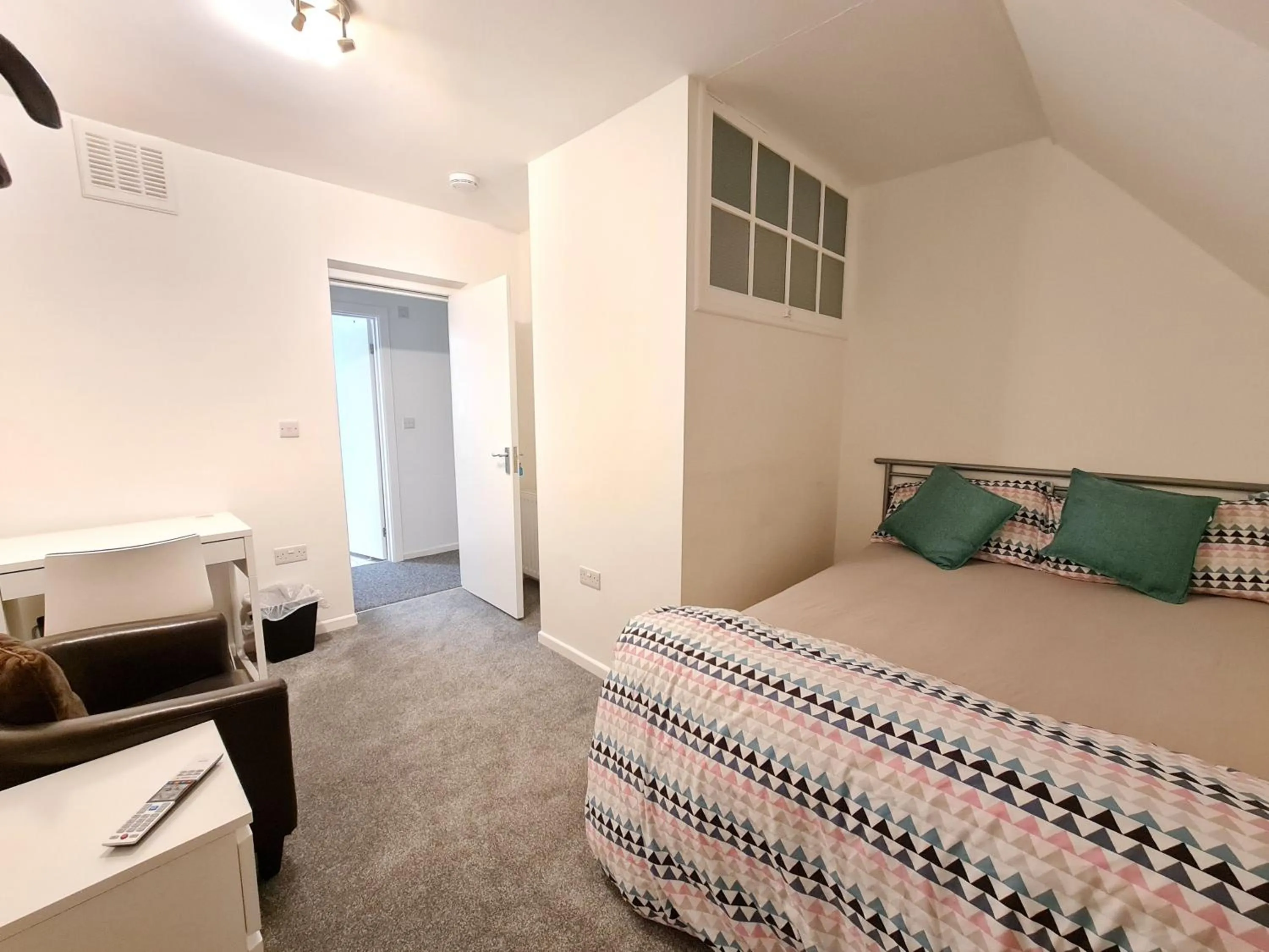 Bedroom, Bed in Grace Apartments - Living Stone 2