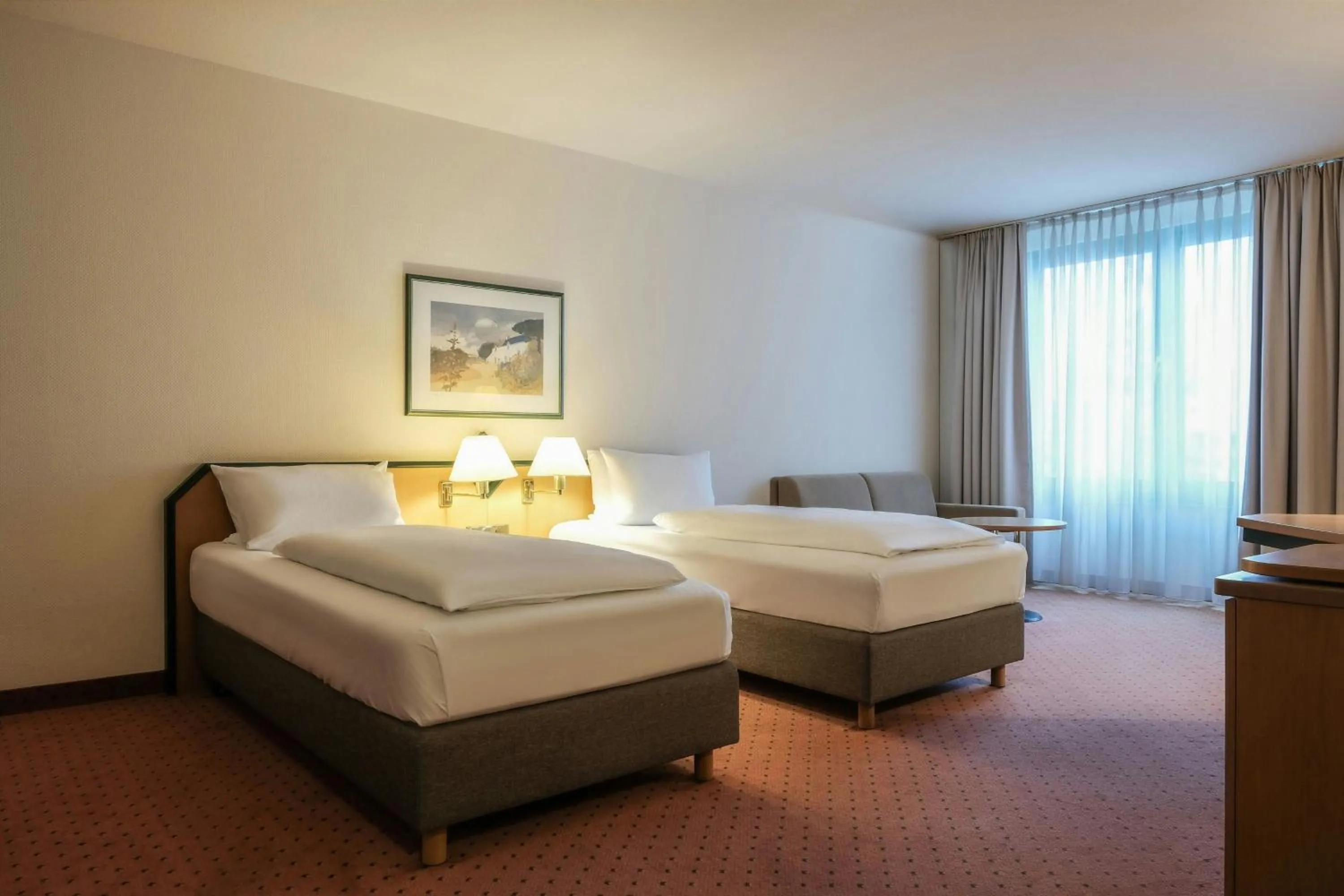 Photo of the whole room, Bed in Holiday Inn Essen City Centre, an IHG Hotel