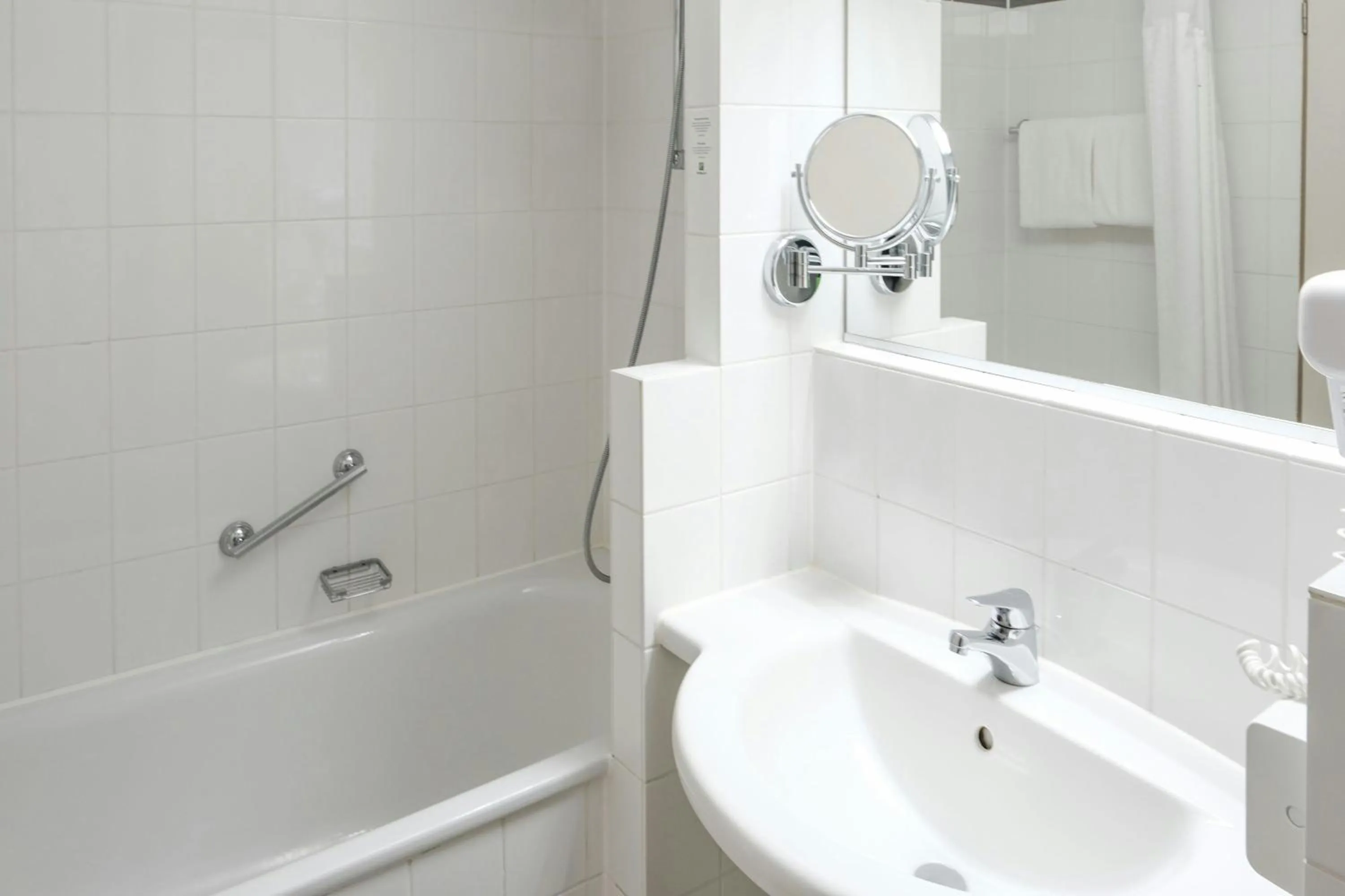 Bathroom in Holiday Inn Essen City Centre, an IHG Hotel