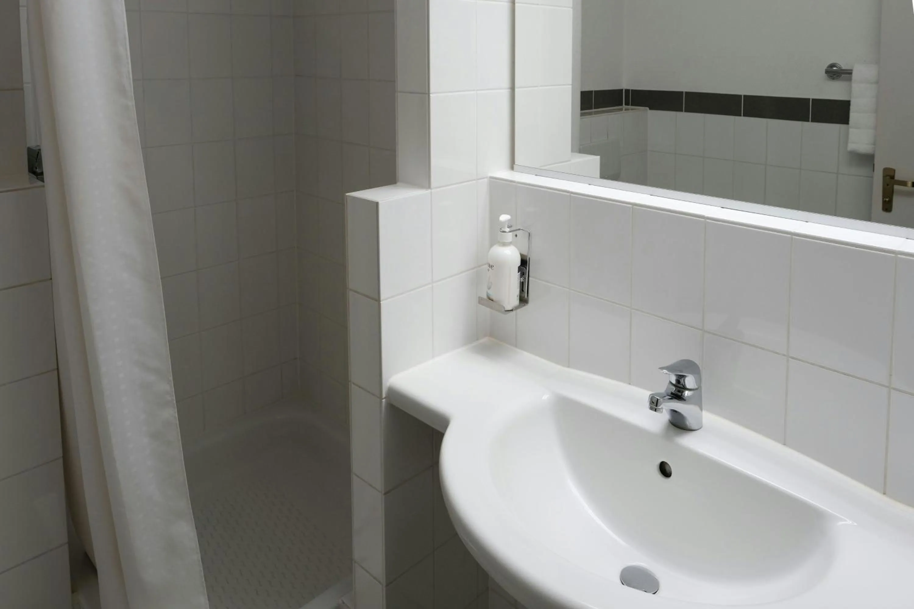 Bathroom in Holiday Inn Essen City Centre, an IHG Hotel