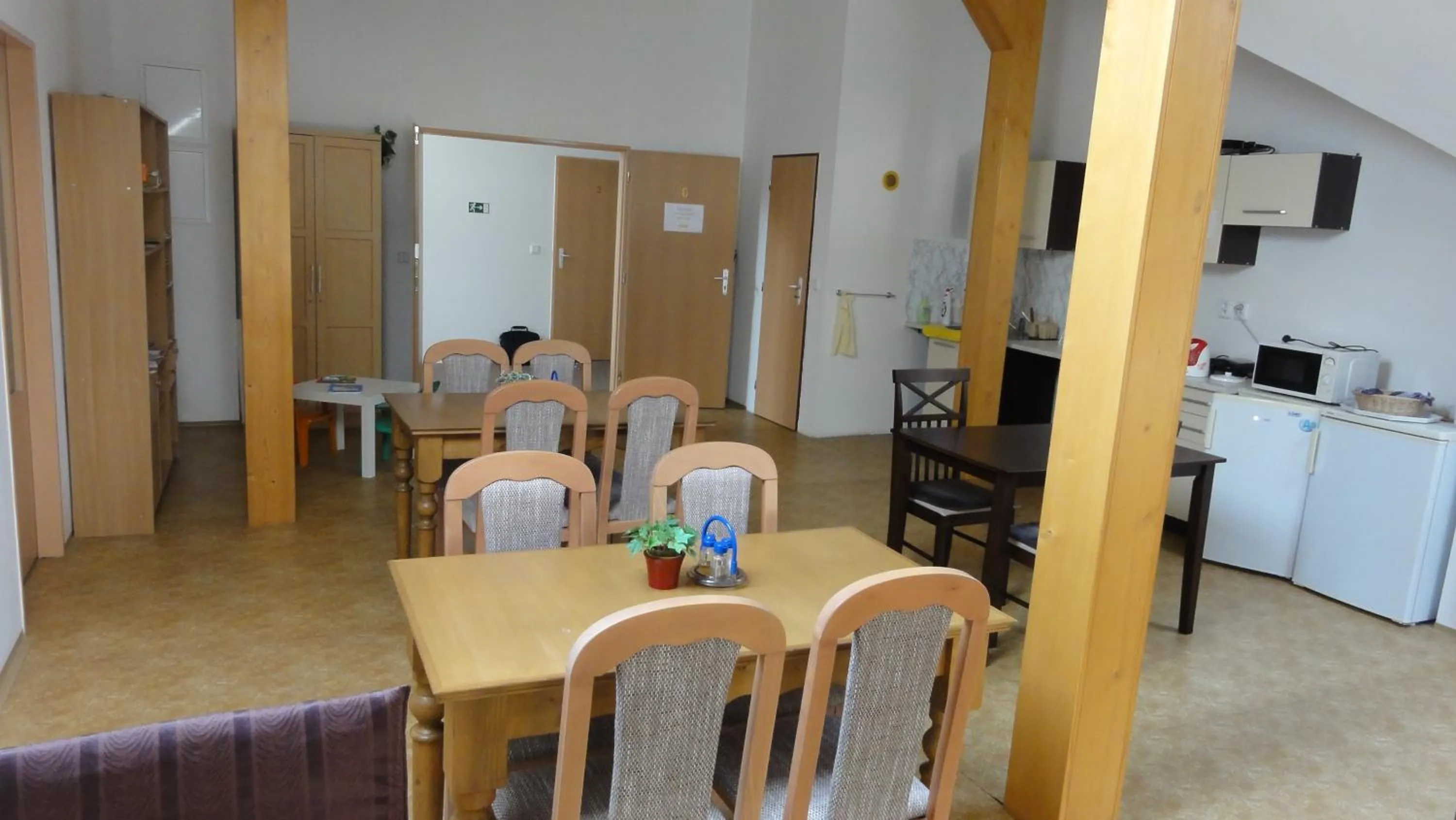 Restaurant/places to eat in Penzion U Hradeb