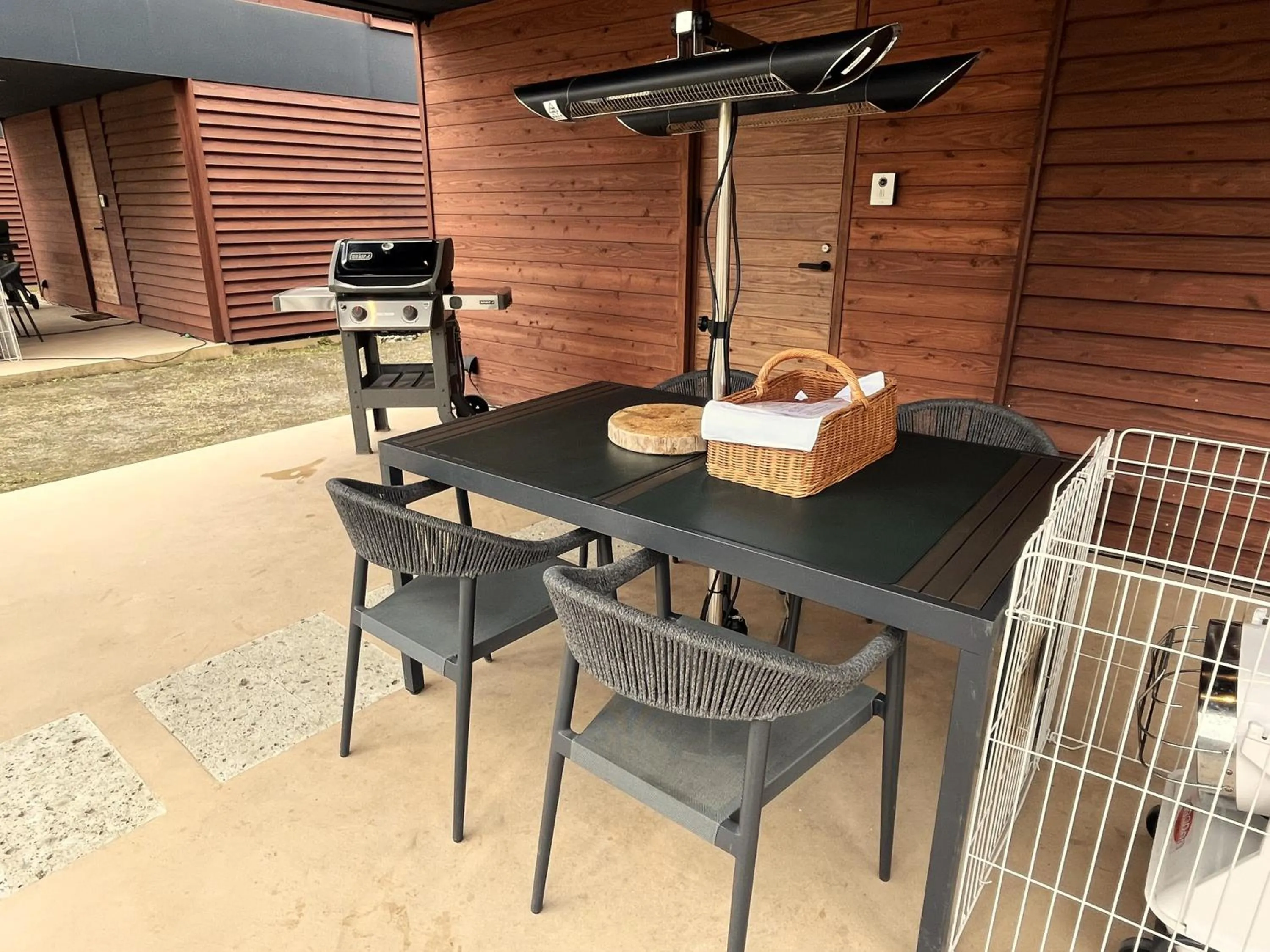 BBQ facilities in THE Retreat