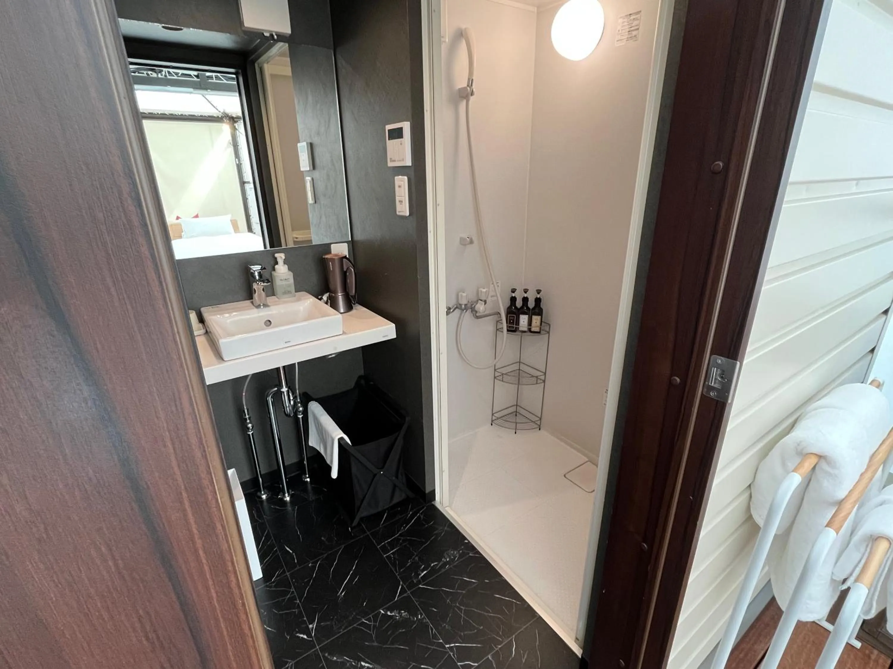 Shower in THE Retreat