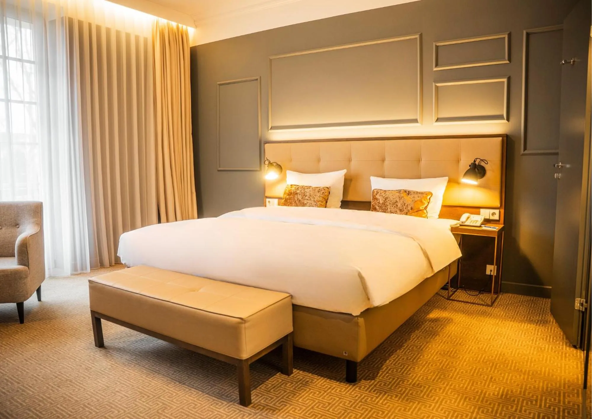 Photo of the whole room, Bed in Parkhotel Kurhaus