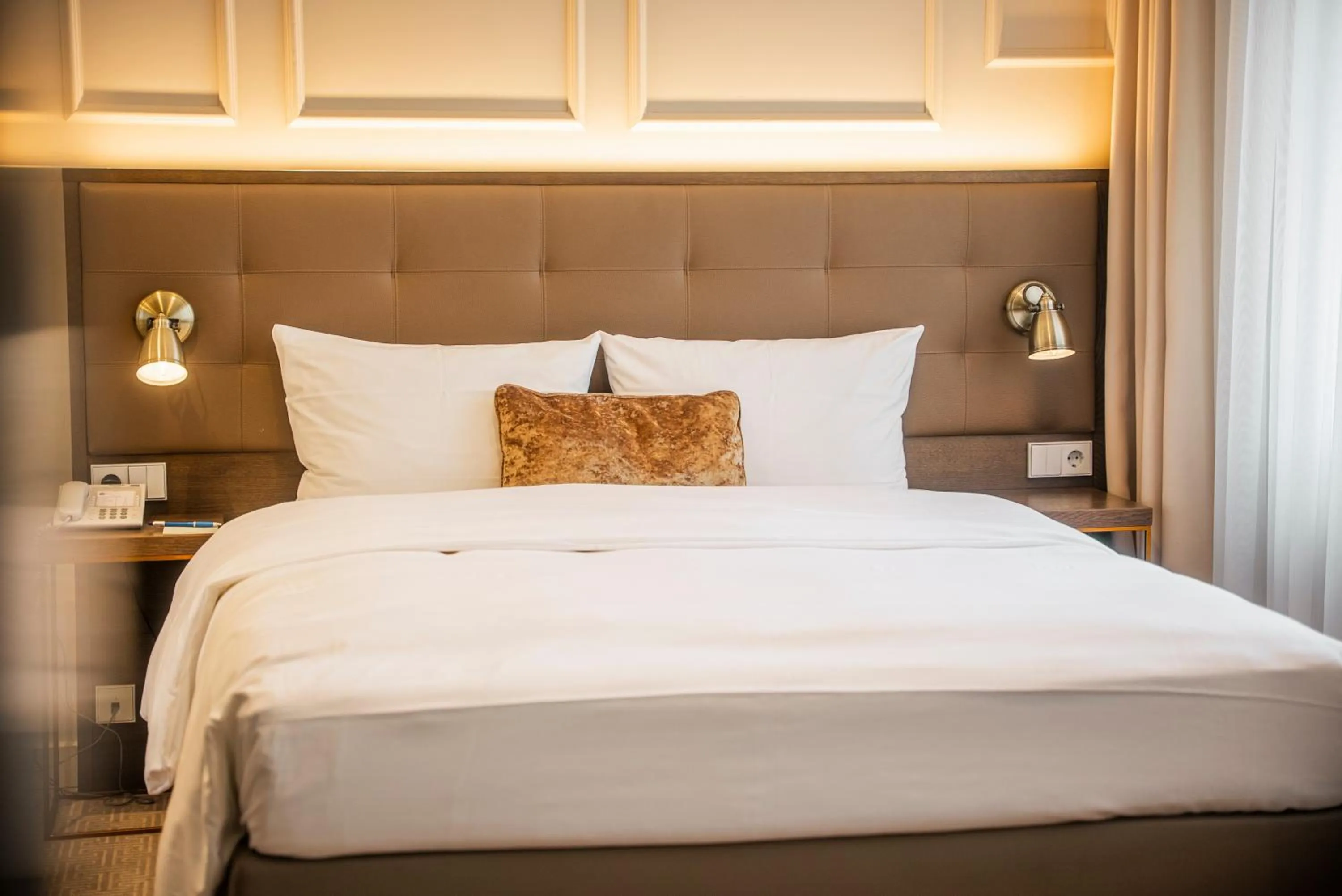 Bedroom, Bed in Parkhotel Kurhaus