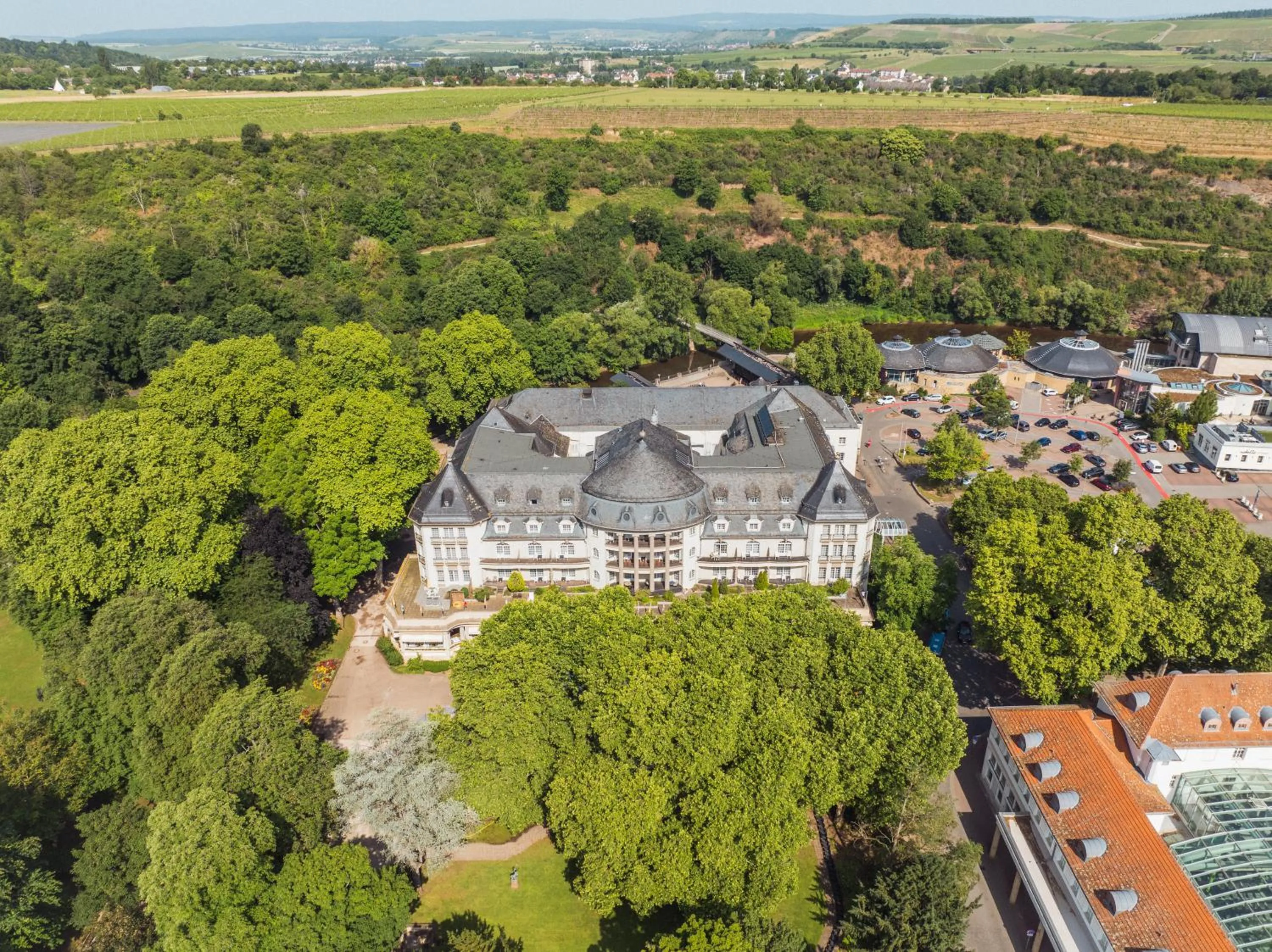 Property building in Parkhotel Kurhaus