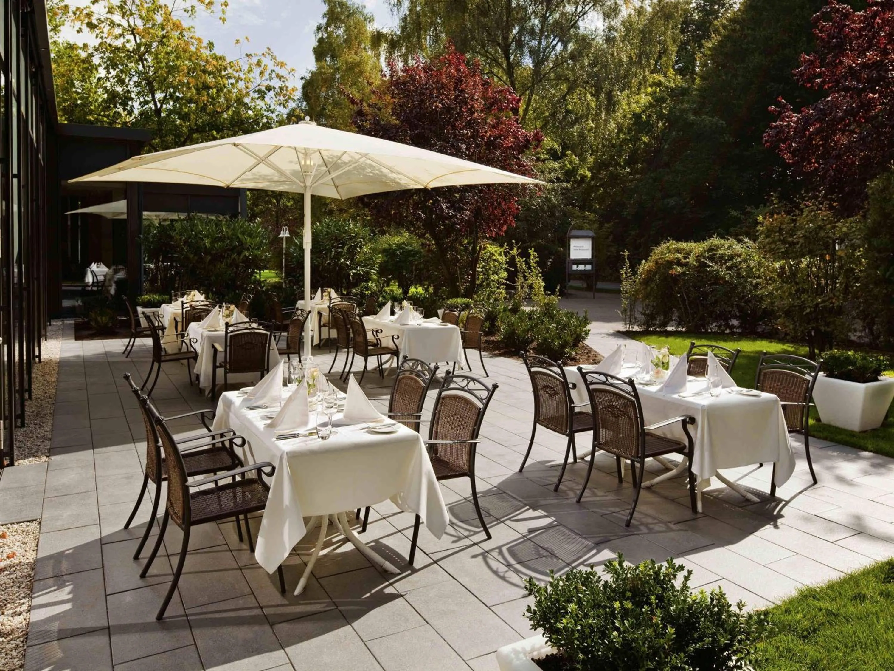 Restaurant/places to eat in Mövenpick Hotel Münster am Aasee