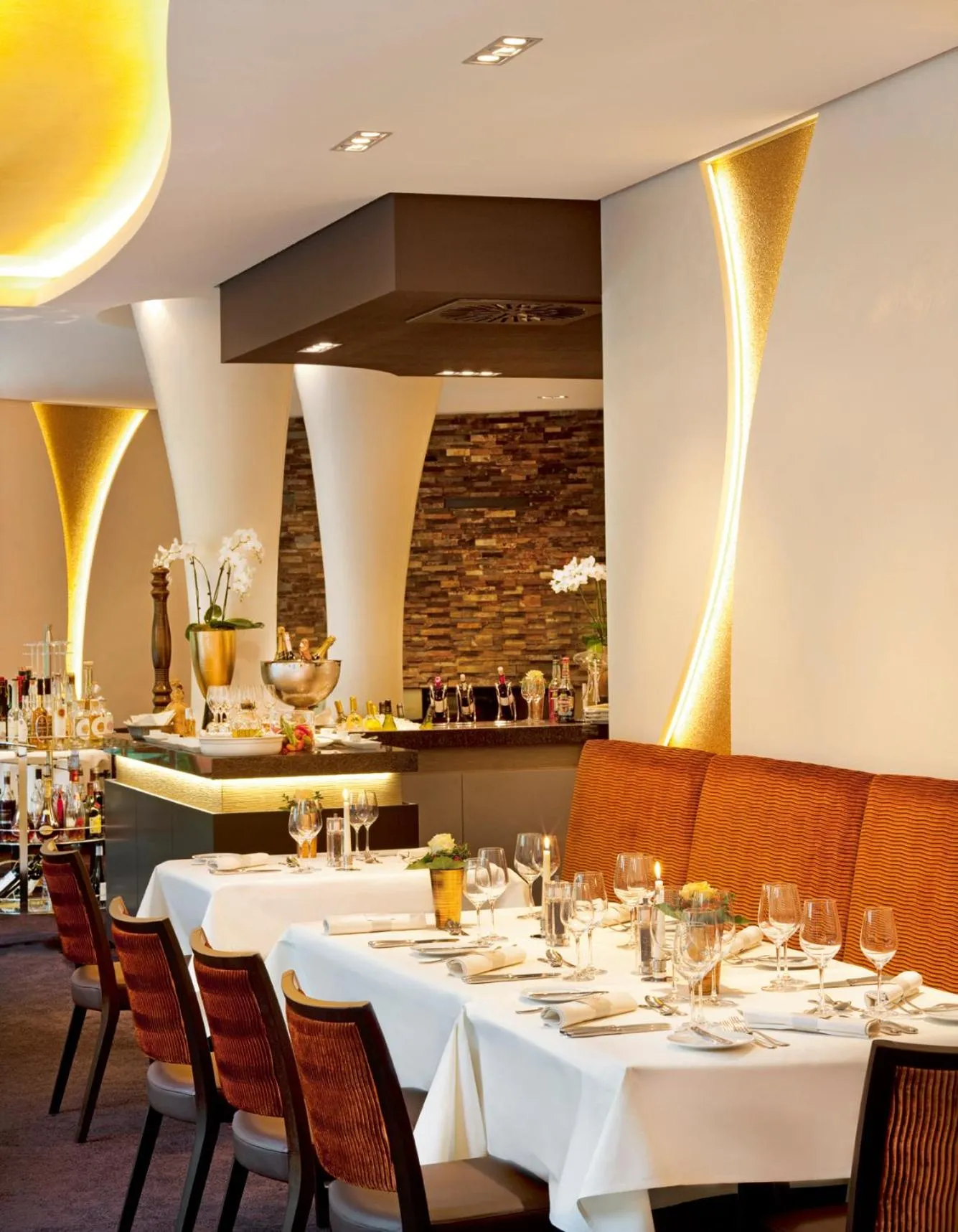 Restaurant/places to eat in Mövenpick Hotel Münster am Aasee