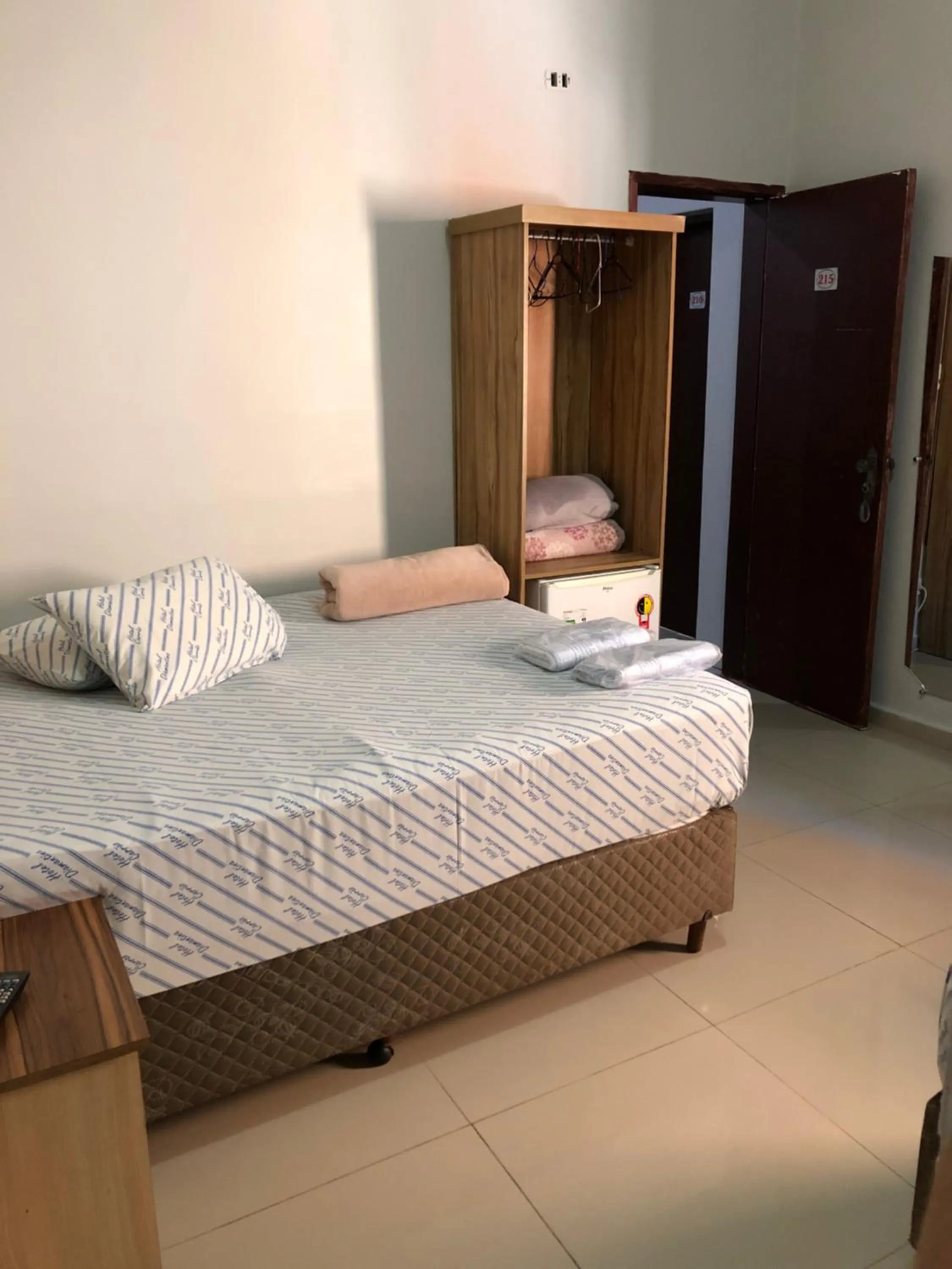 Bed in Hotel Carrão