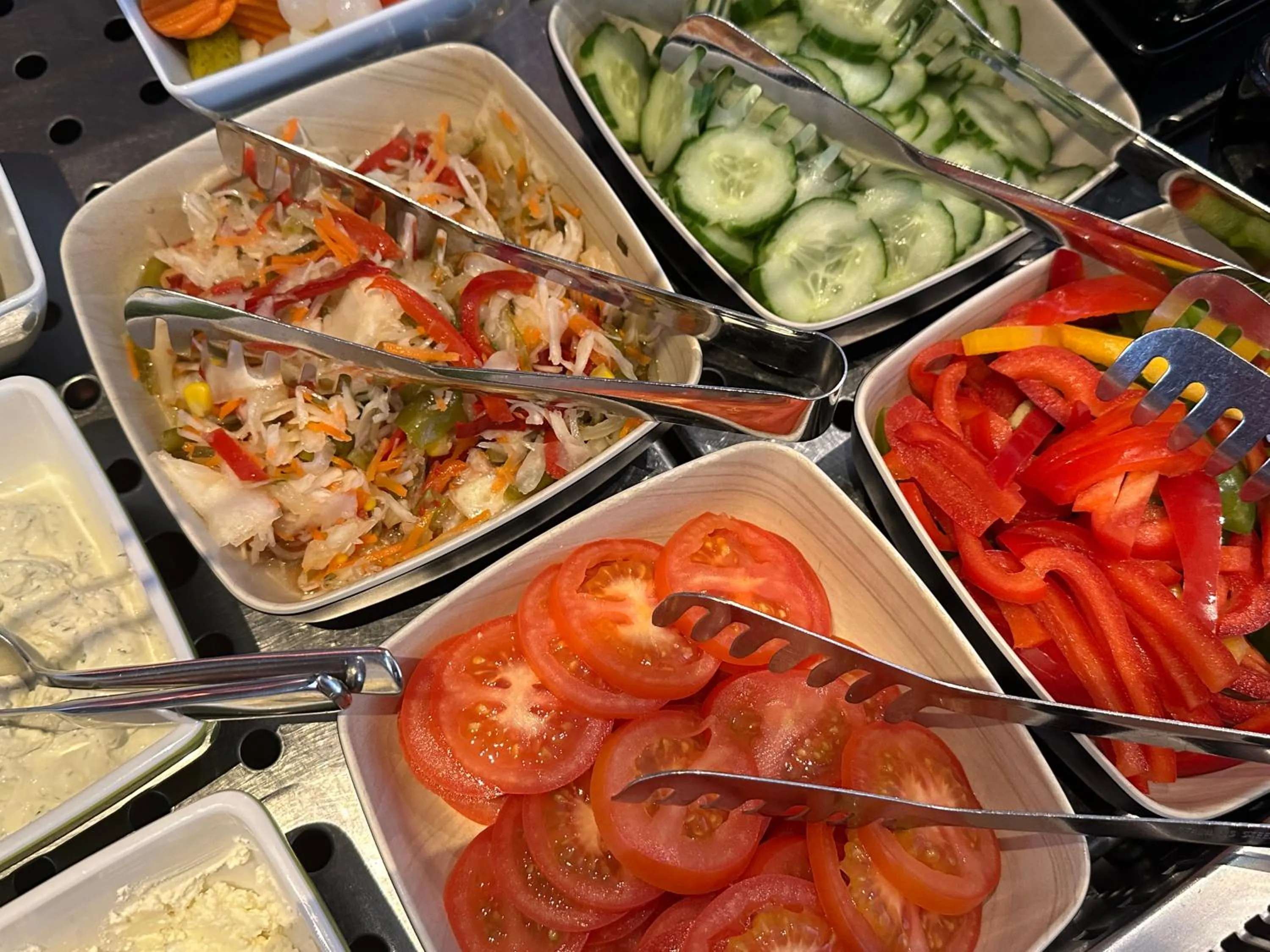 Breakfast in Mercure Hotel Düsseldorf Neuss