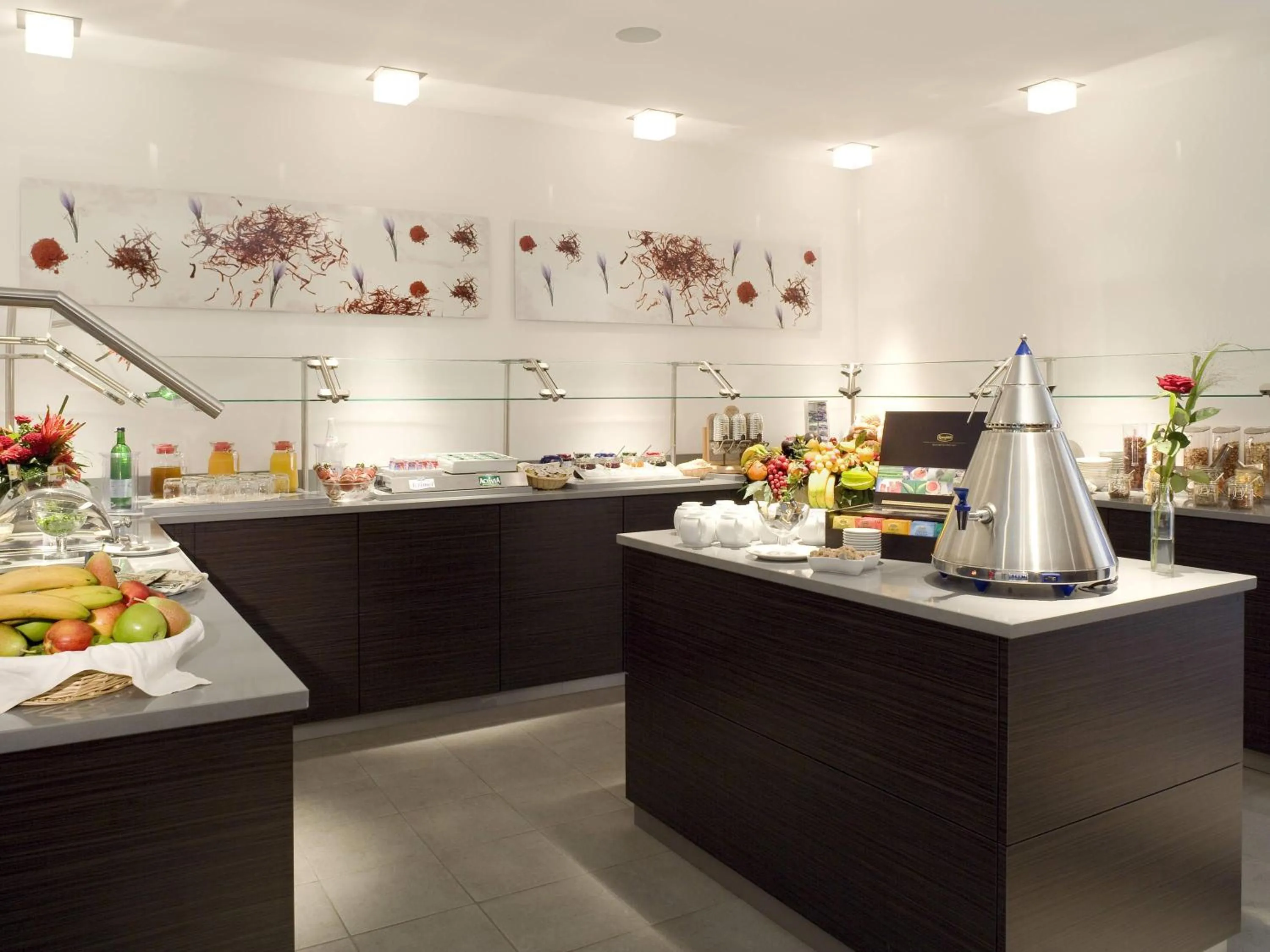 Restaurant/places to eat in Mercure Hotel Düsseldorf Neuss