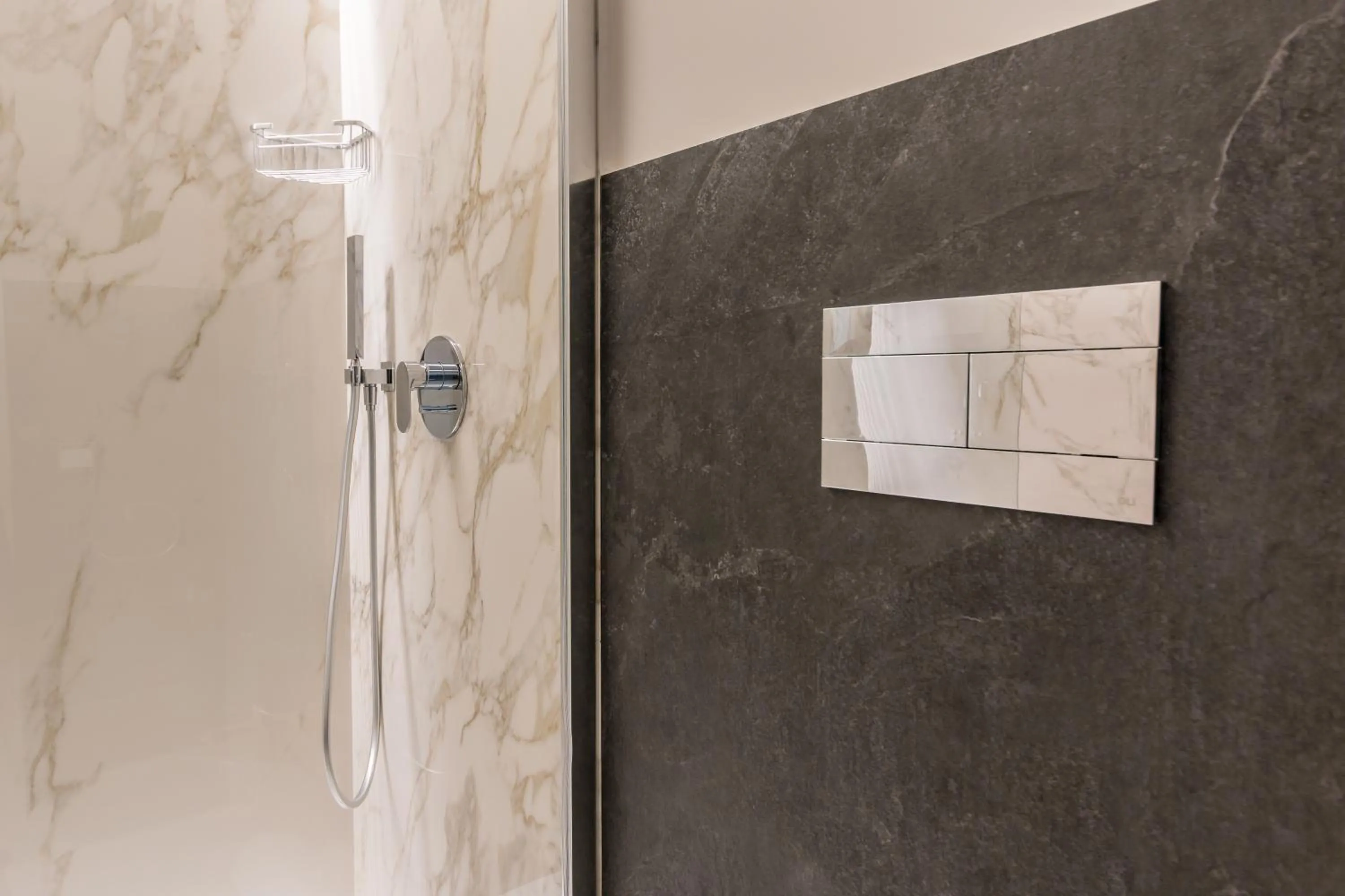 Bathroom in PhotoRooms B&B