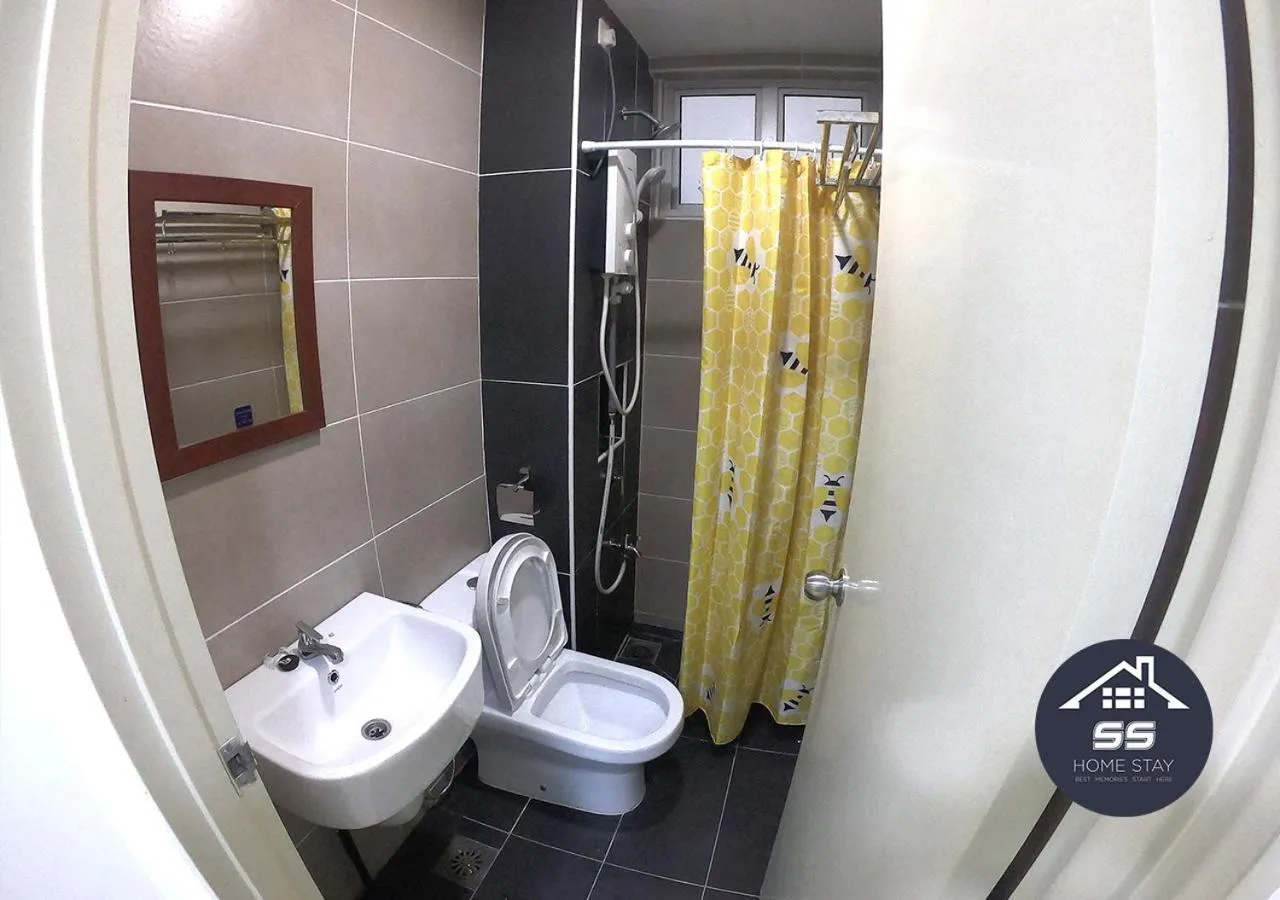 Bathroom in KULAI HOME STAY @IOI MALL/JPO/AEON/SENAI AIRPORT