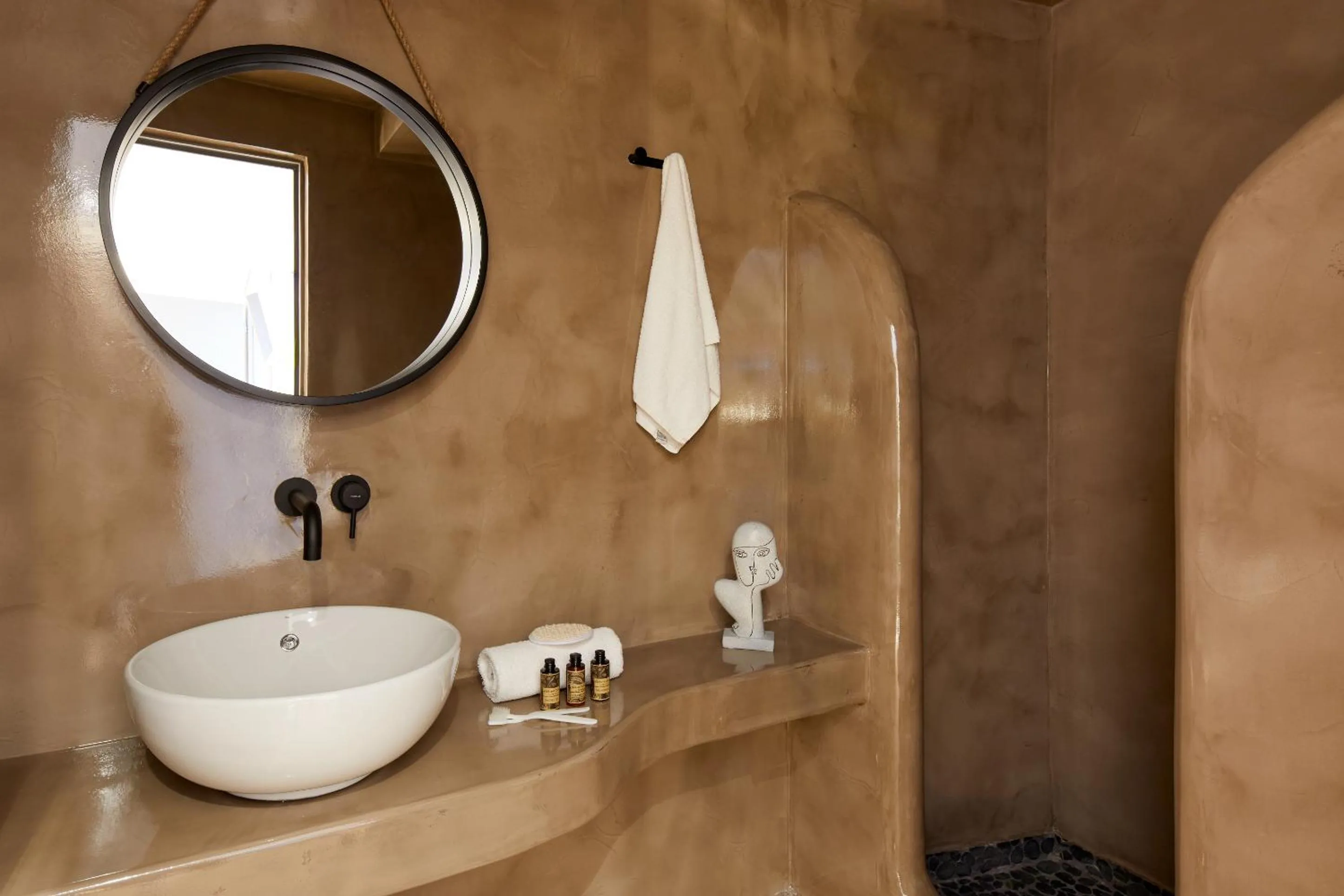 Bathroom in Allure Breeze Suites