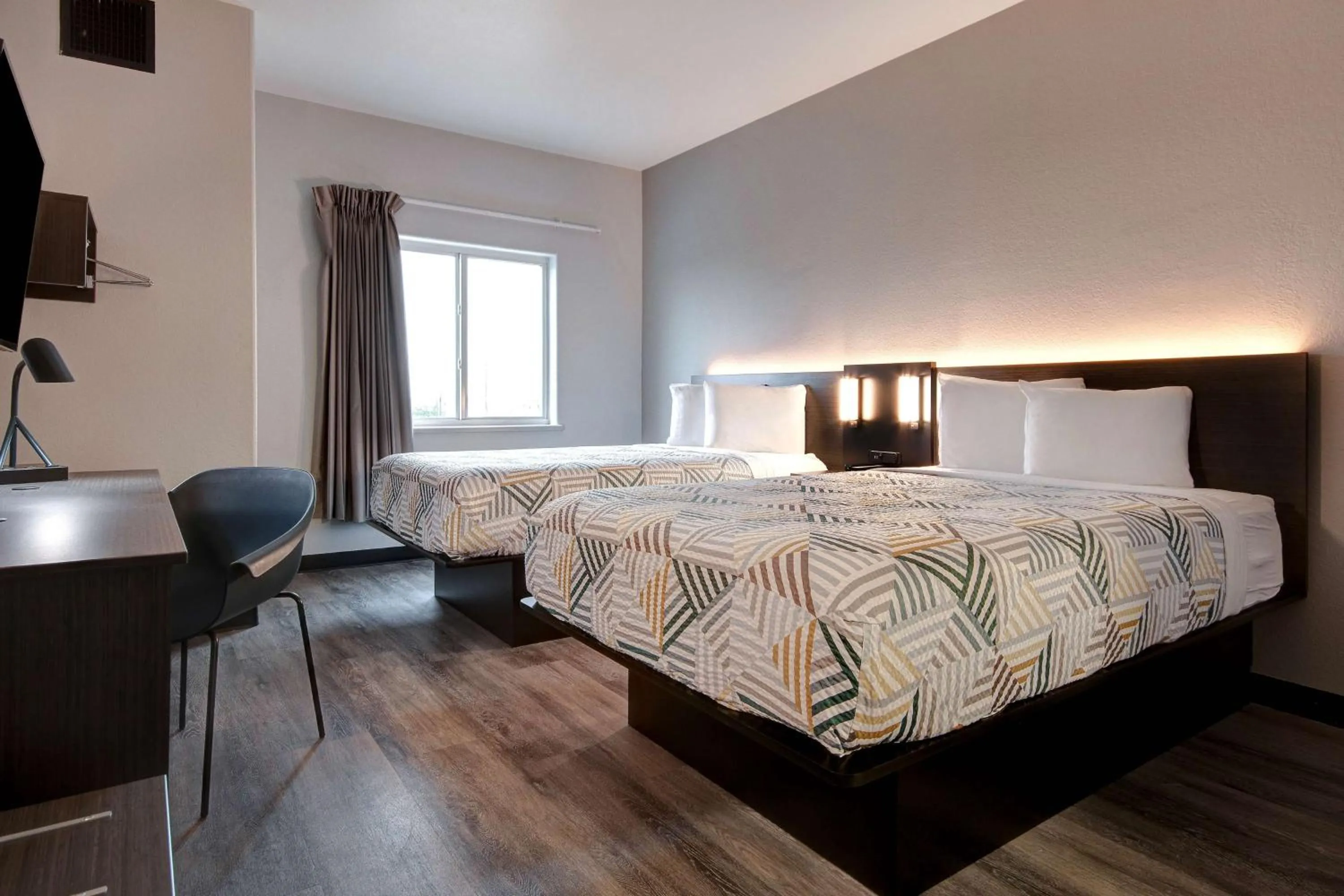 Bedroom, Bed in Motel 6-Pharr, TX