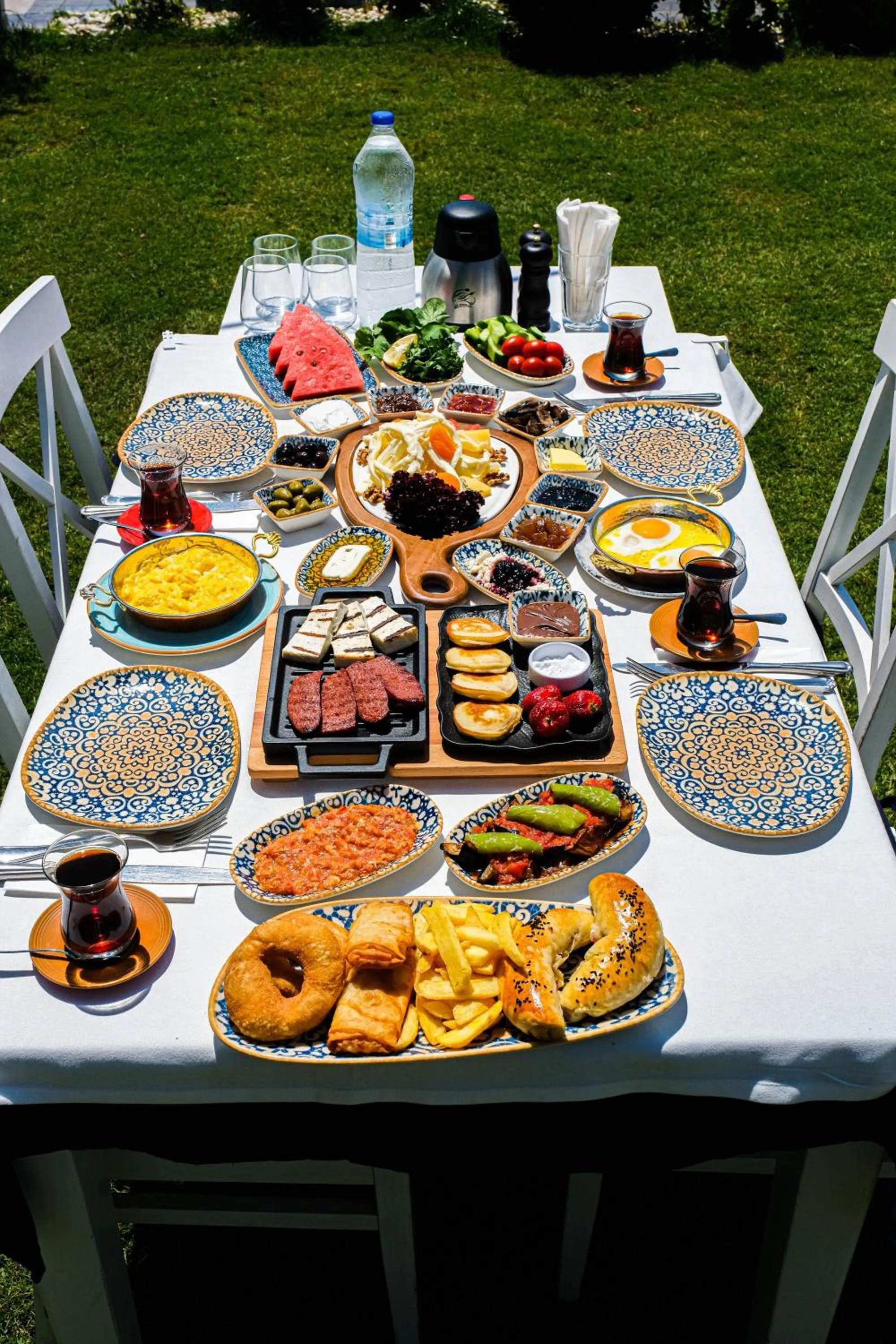 Restaurant/places to eat in Uras Beach Hotel