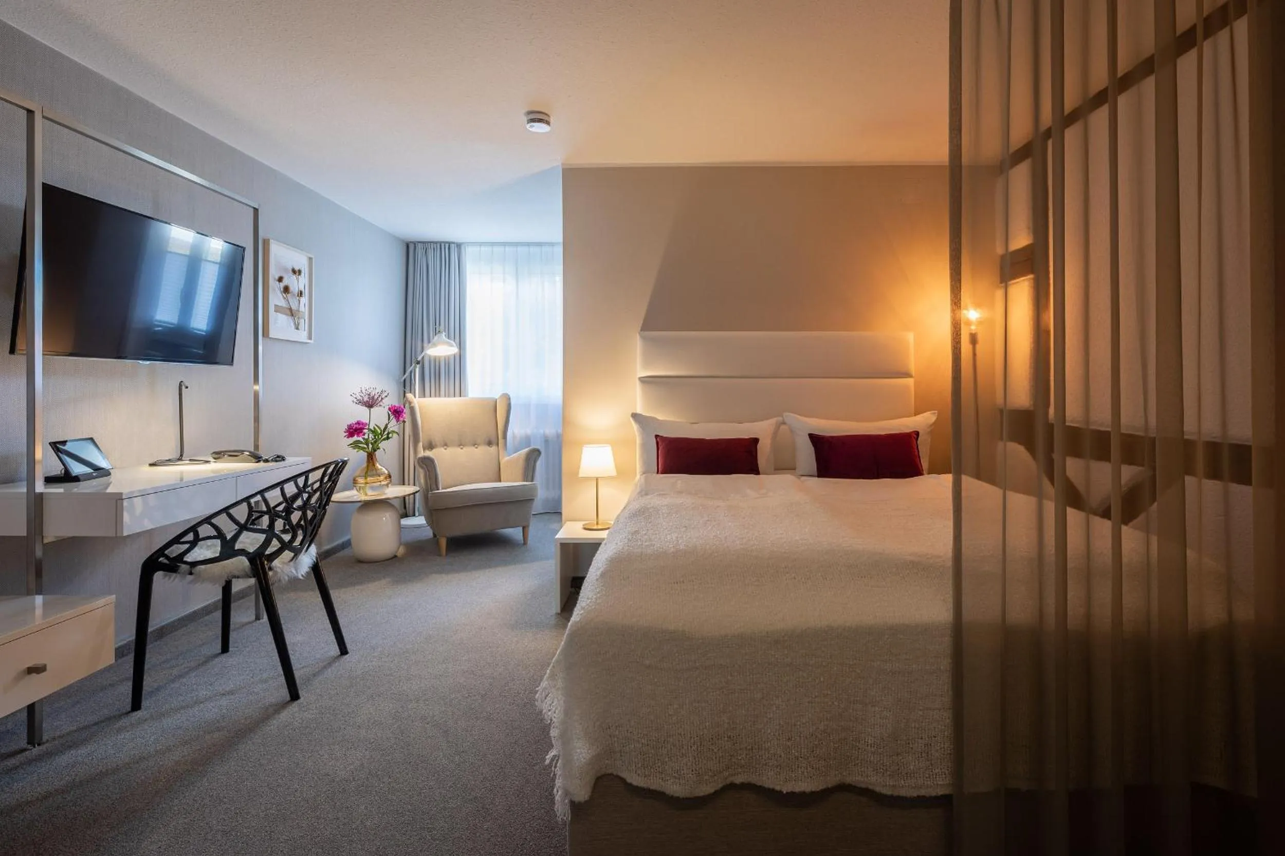 Bed in Ganter Hotel & Restaurant Mohren