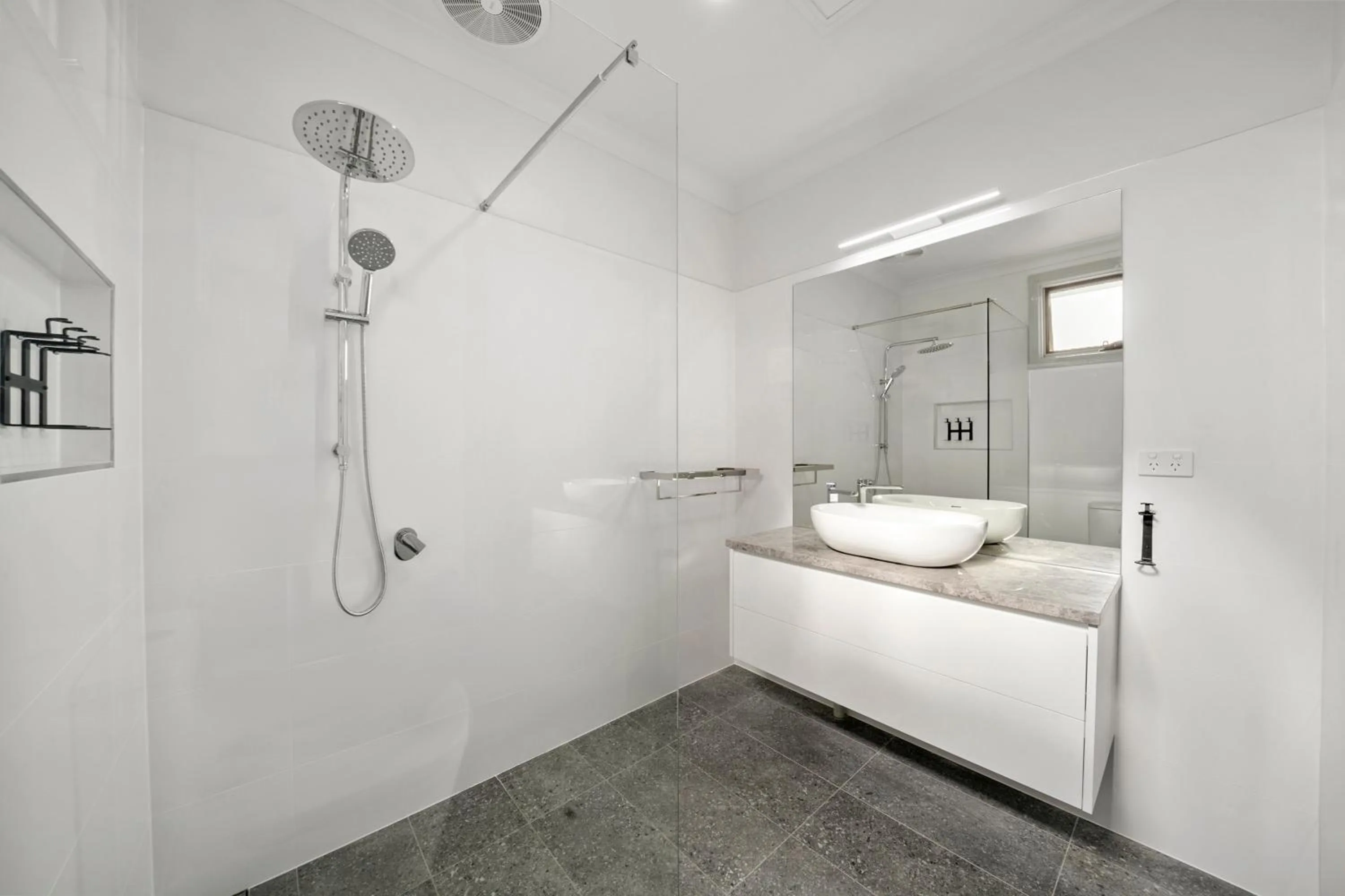 Bathroom in Centre Town Motel