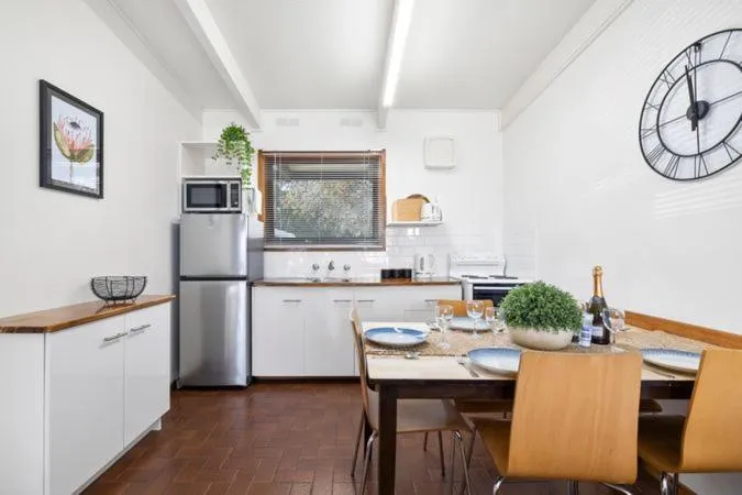 Halls Haven Holiday Units