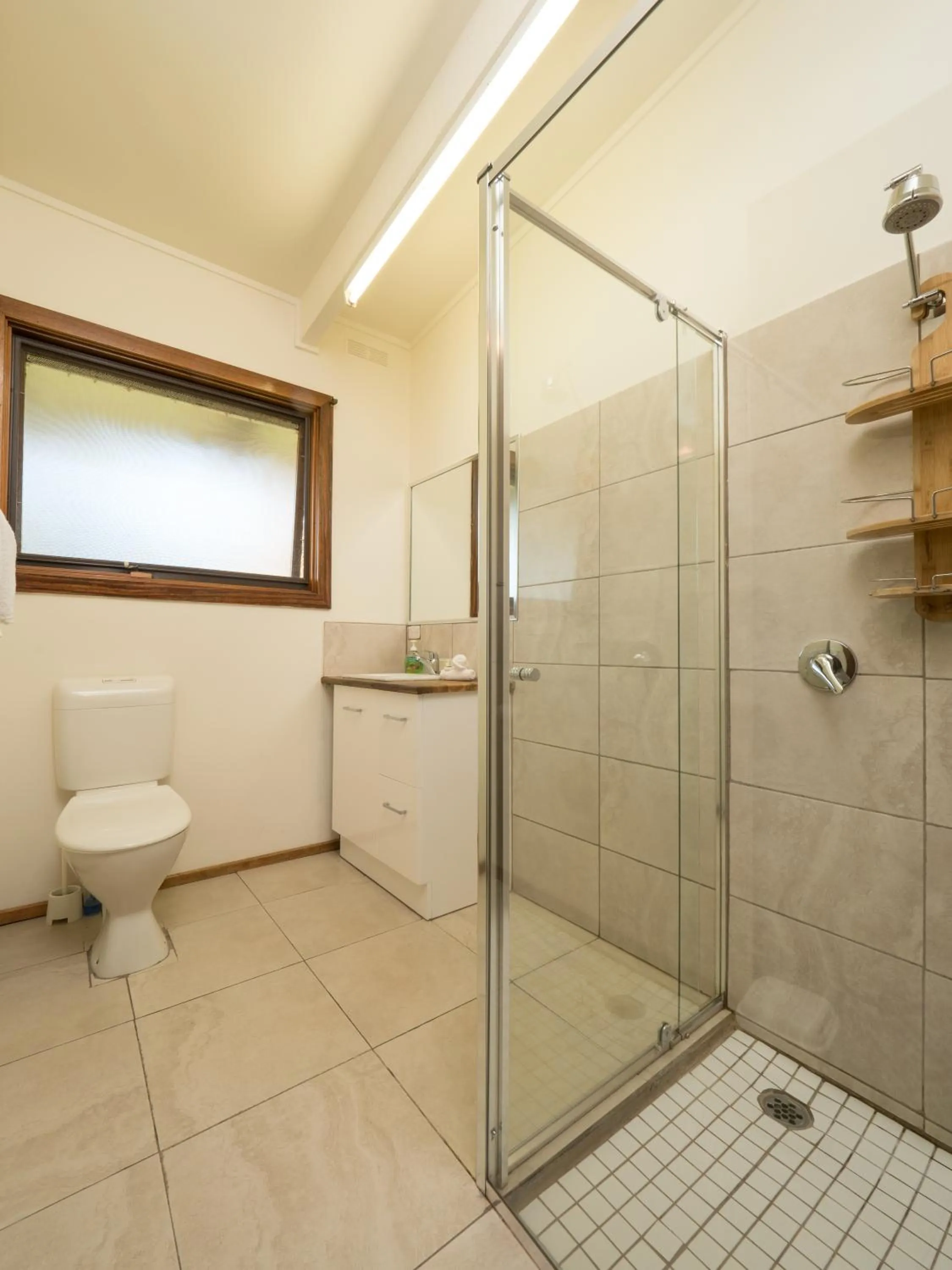 Bathroom in Halls Haven Holiday Units