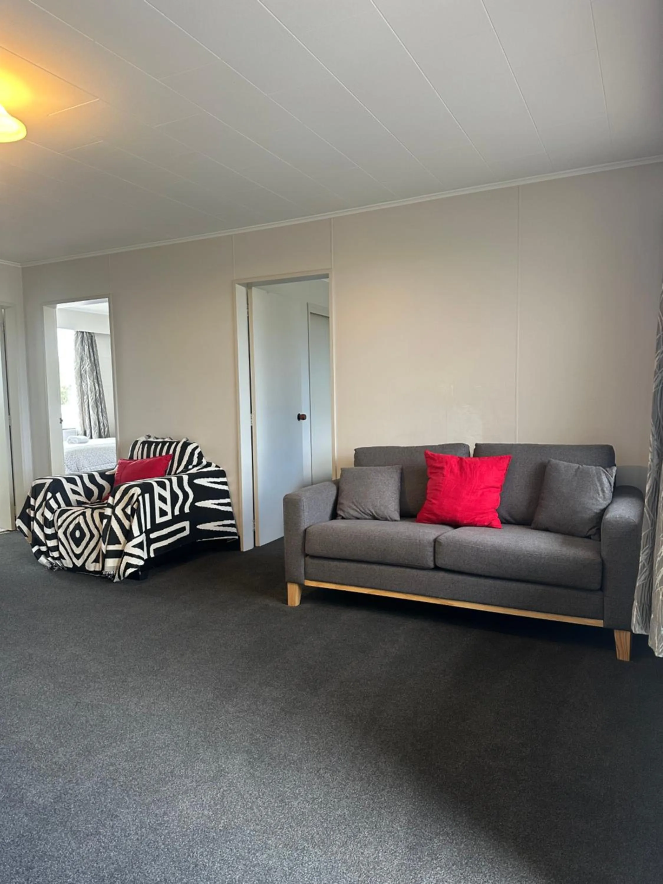 Living room in Cherylea Motel