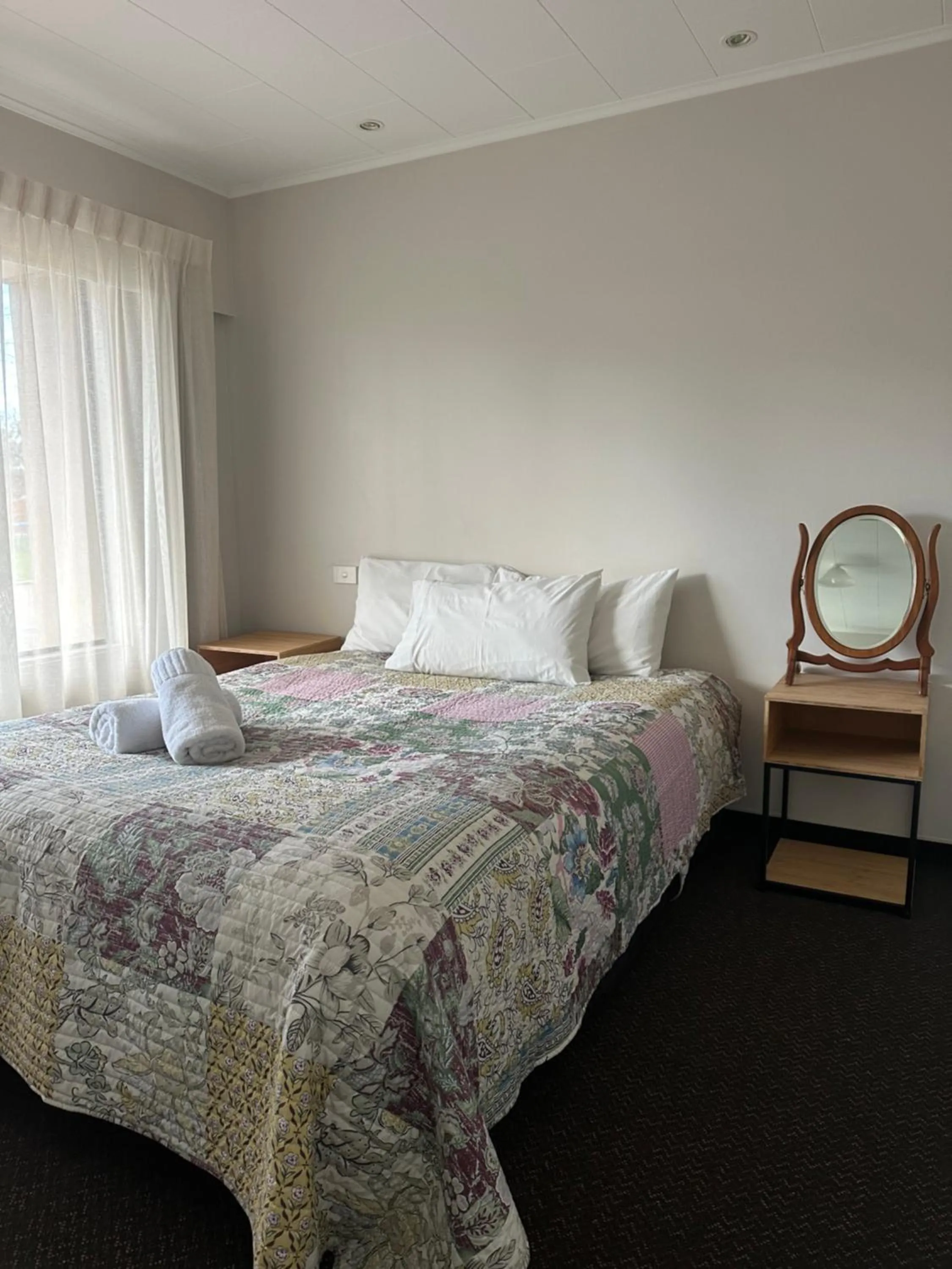 Bed in Cherylea Motel