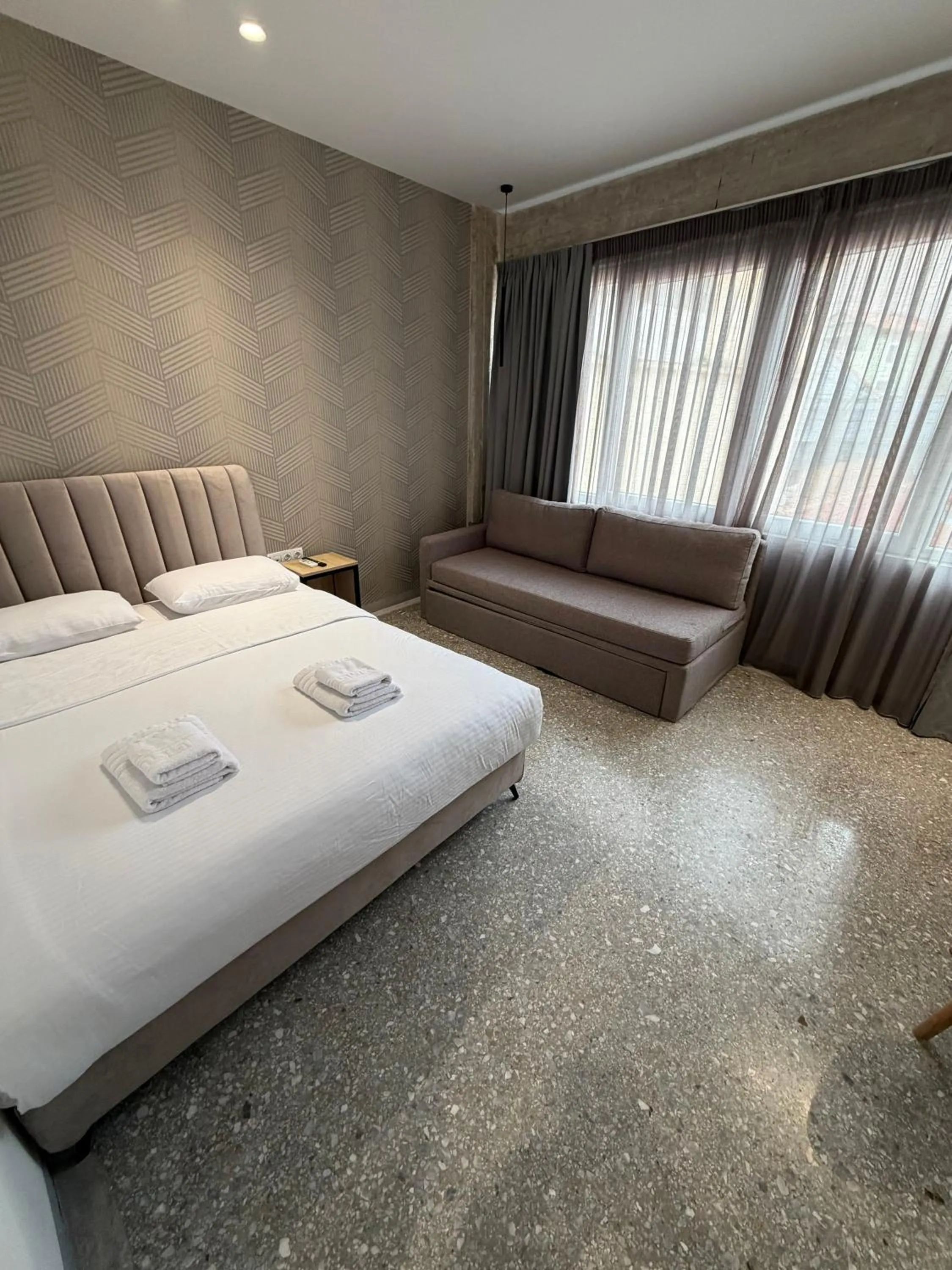 Photo of the whole room, Bed in athensdot