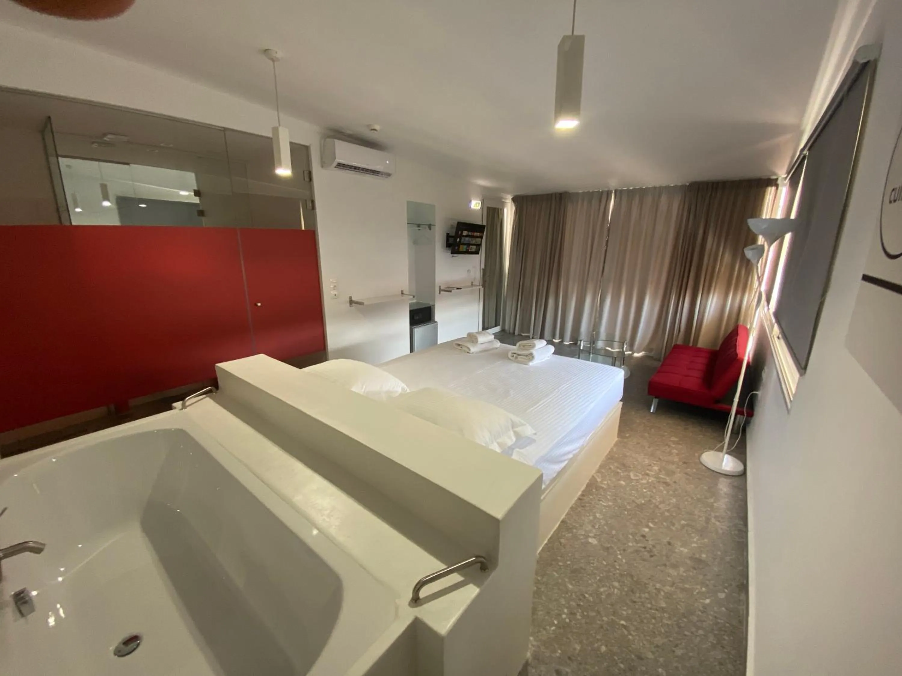 Photo of the whole room, Bed in athensdot