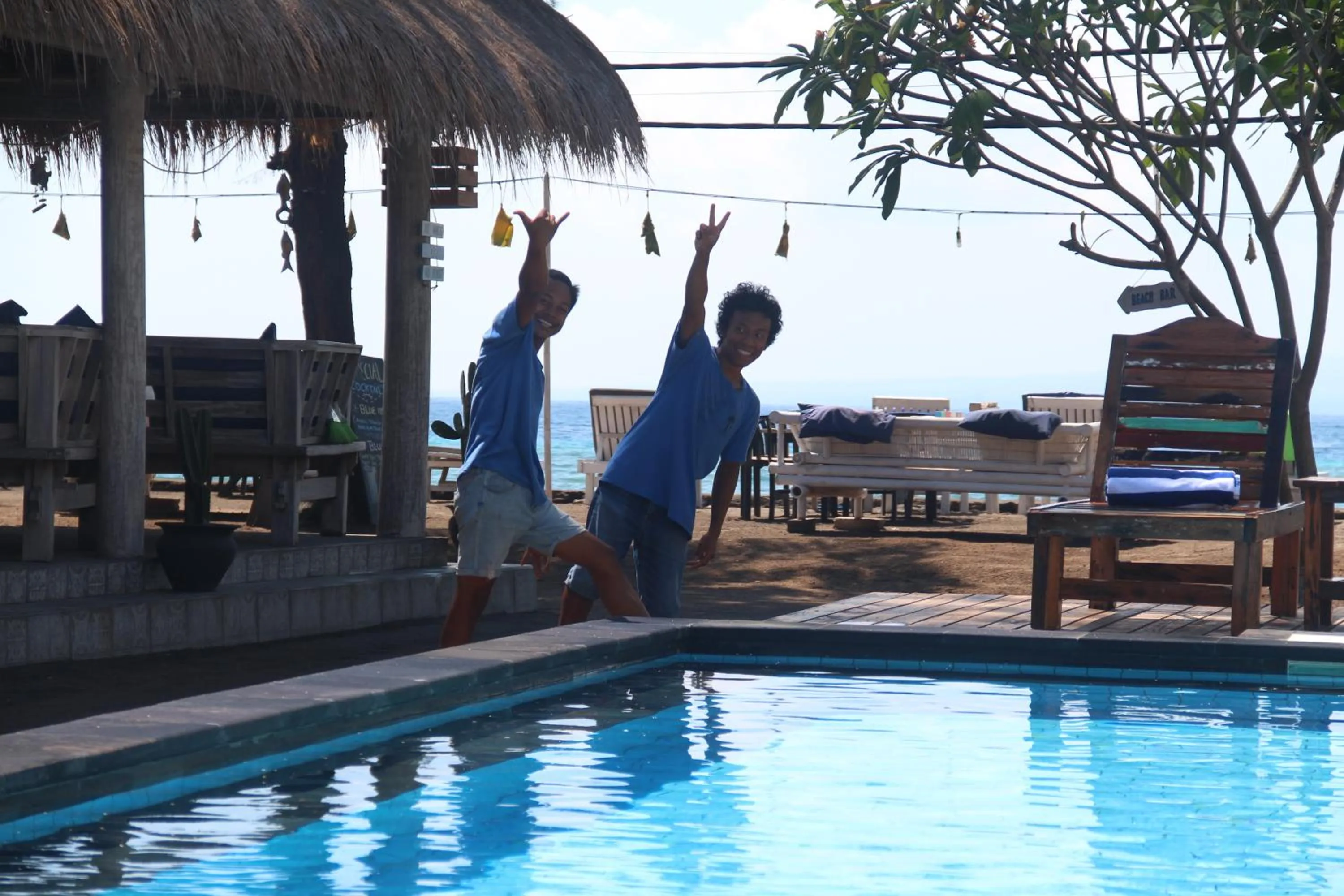 Star Bar and Bungalows