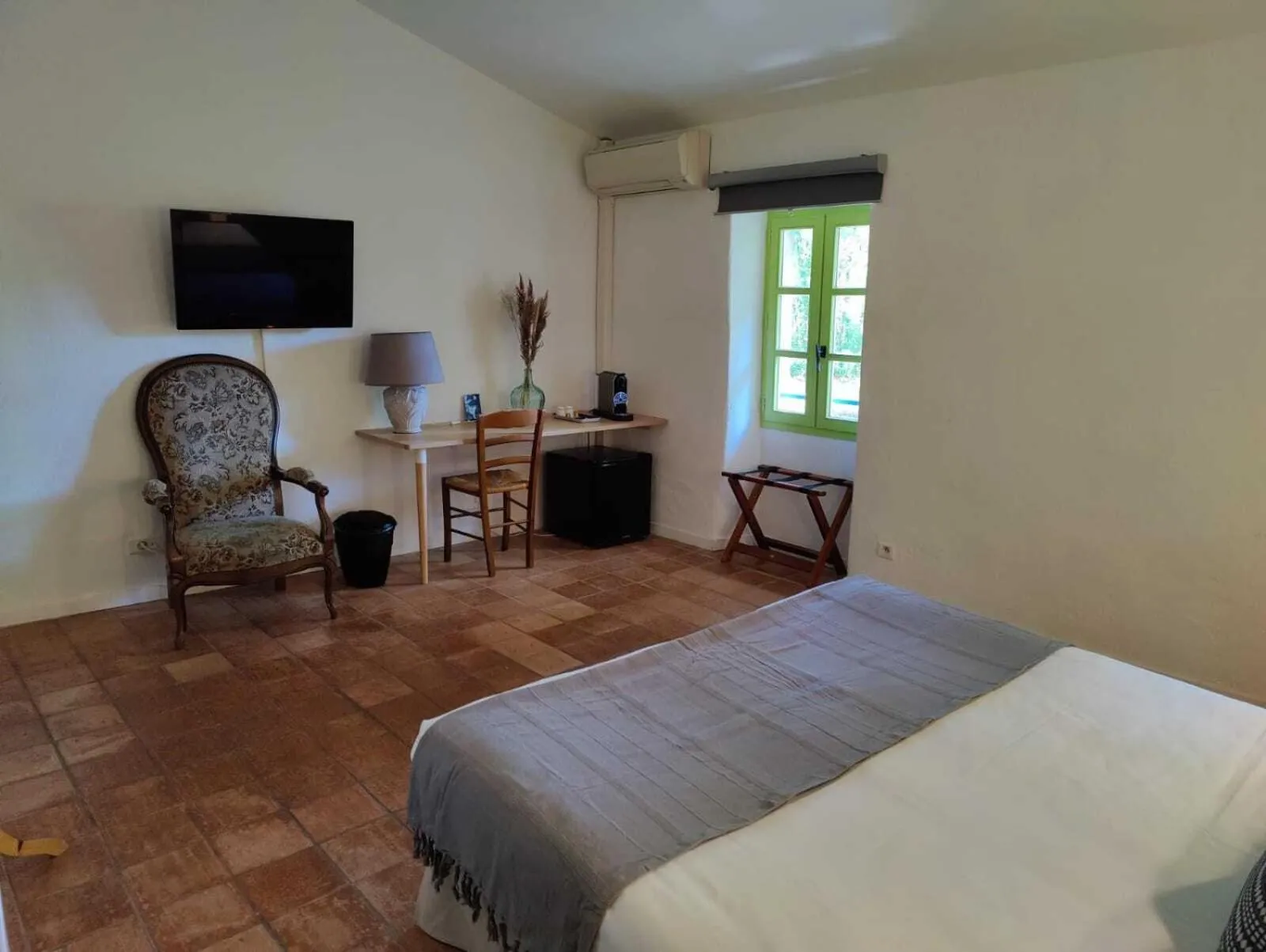 Bedroom, Bed in Le Mas des Laurels