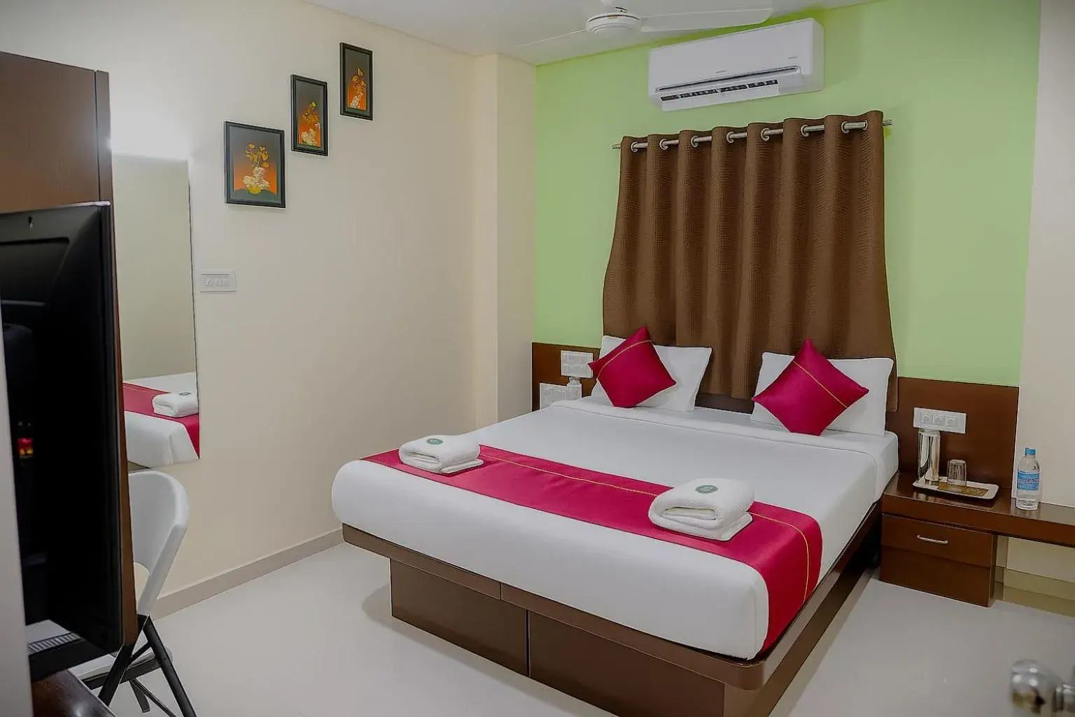 Deluxe Double Room - single occupancy in Hotel Avon International Deluxe Double Room - single occupancy in Hotel Avon International