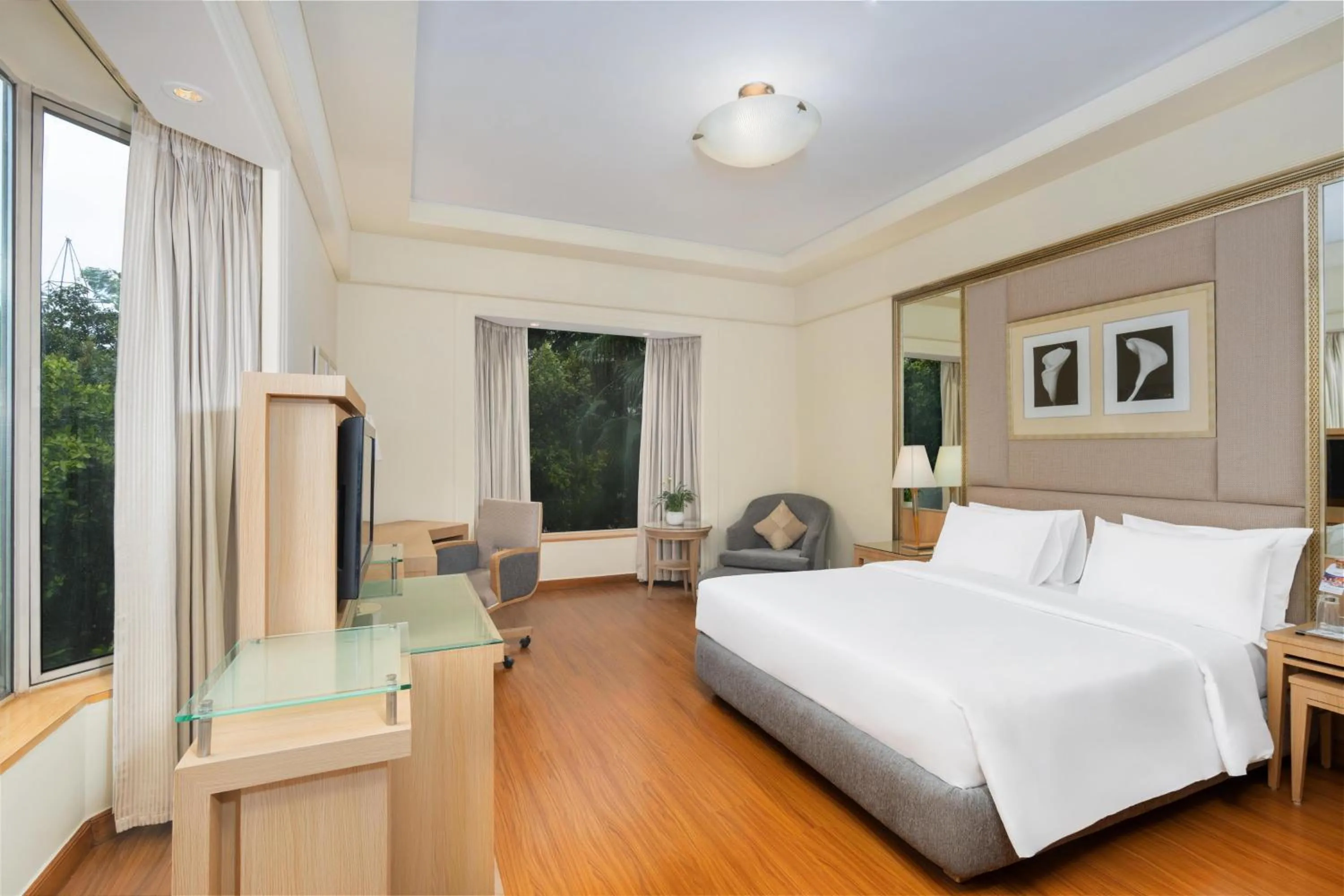 Bedroom, Bed in Park Plaza Gurgaon