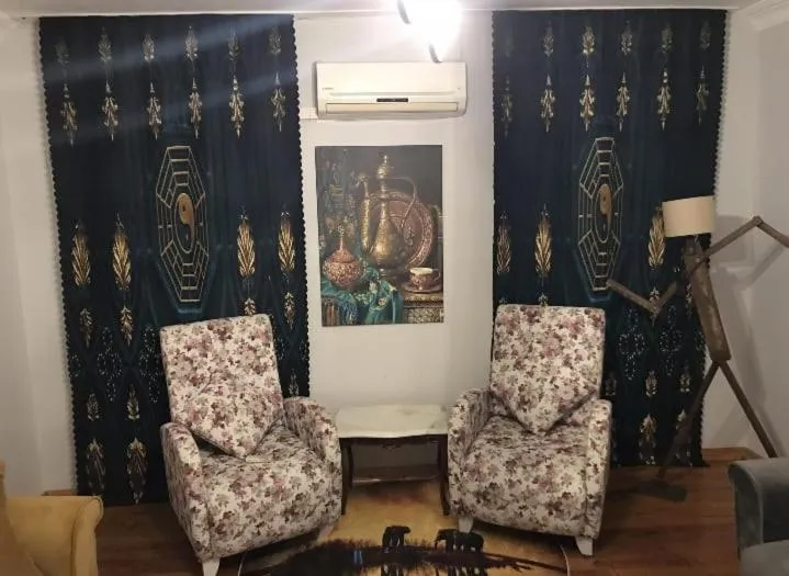 Taksim Square-La Casa Home Concept