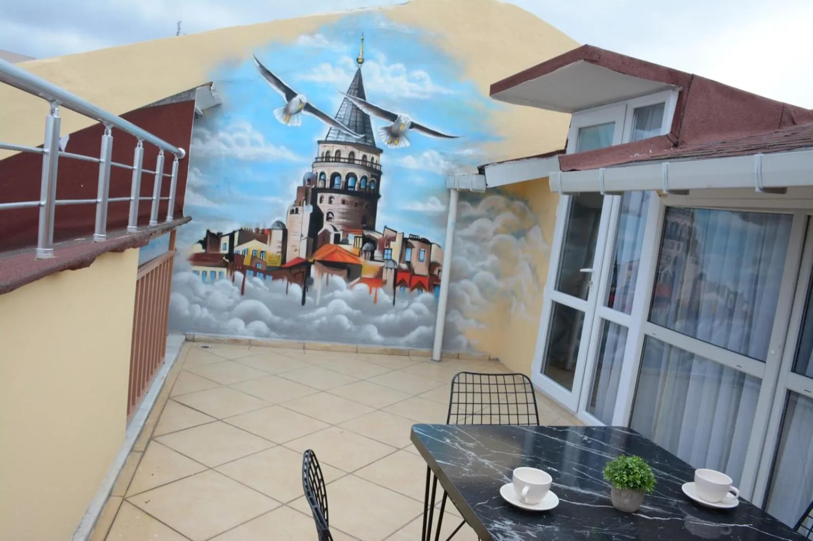 Balcony/Terrace in Taksim Square-La Casa Home Concept