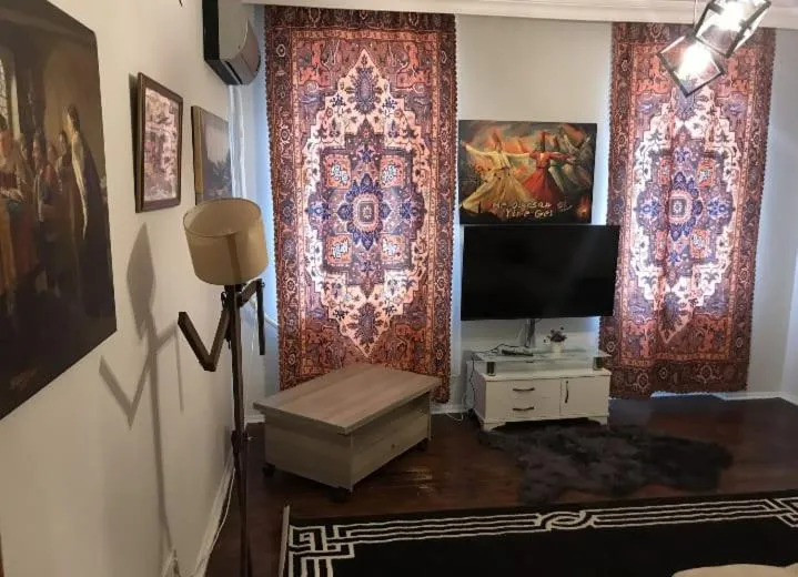 Taksim Square-La Casa Home Concept