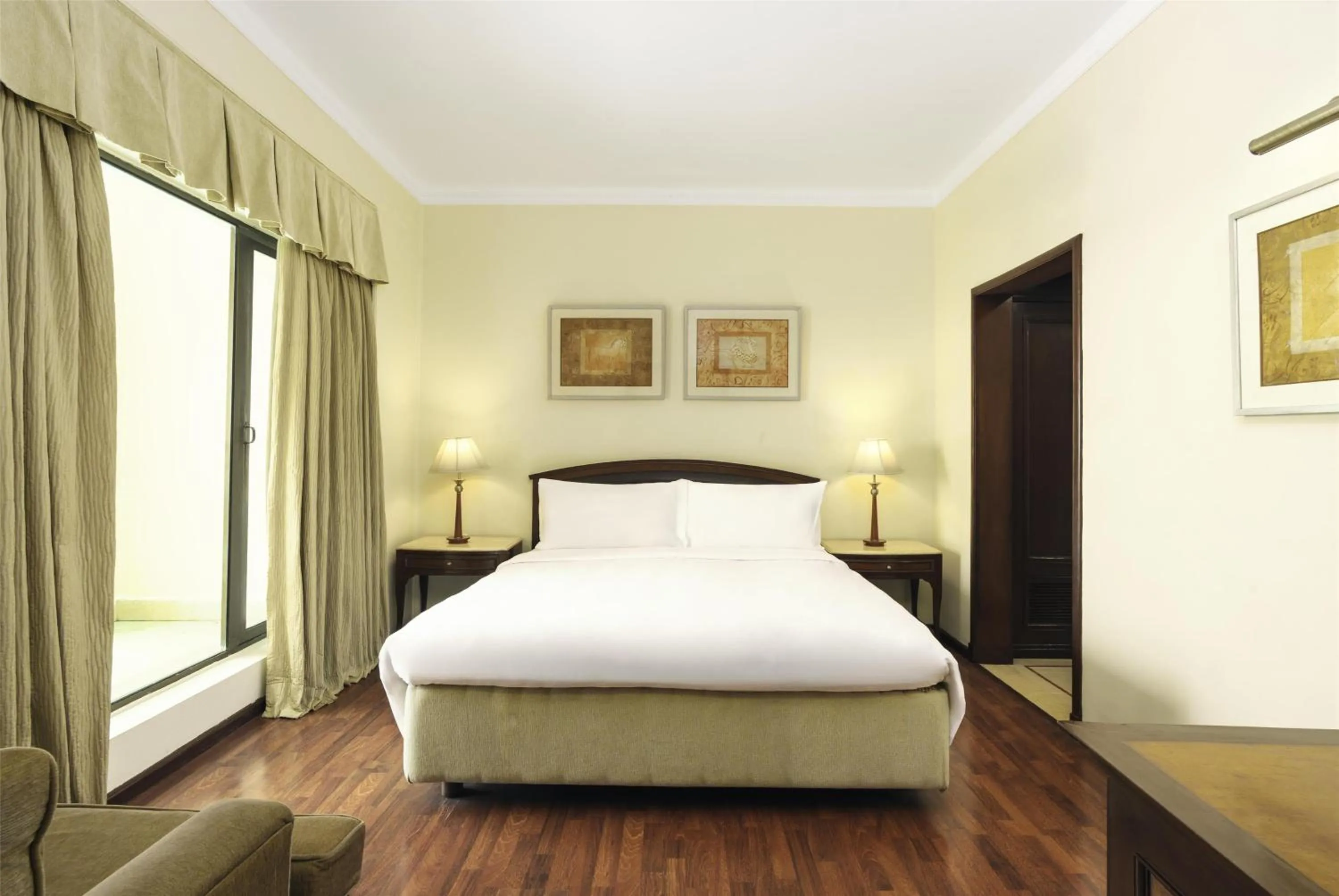 Photo of the whole room, Bed in Radisson Hotel Varanasi