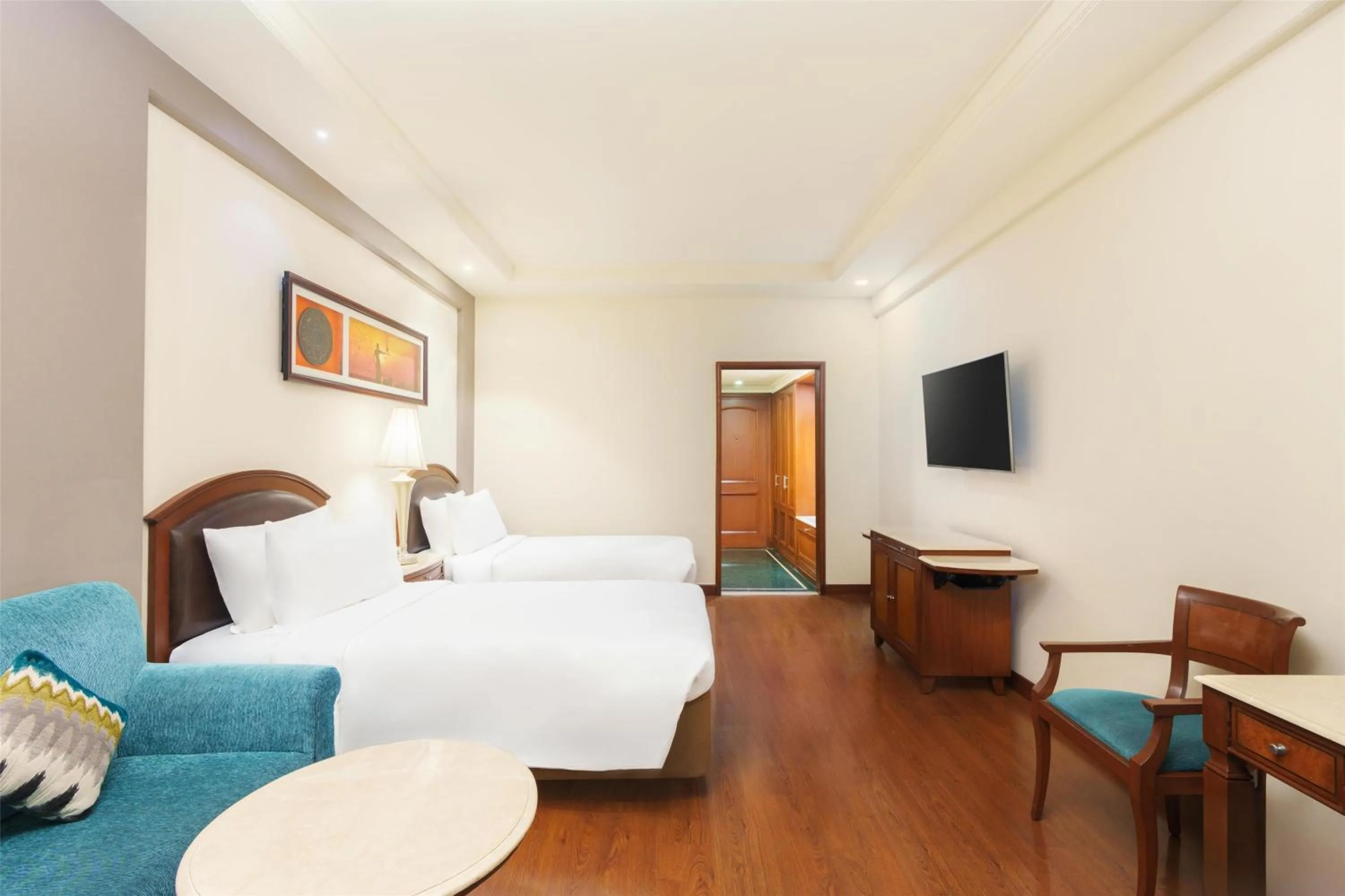 Bedroom, Bed in Radisson Hotel Varanasi