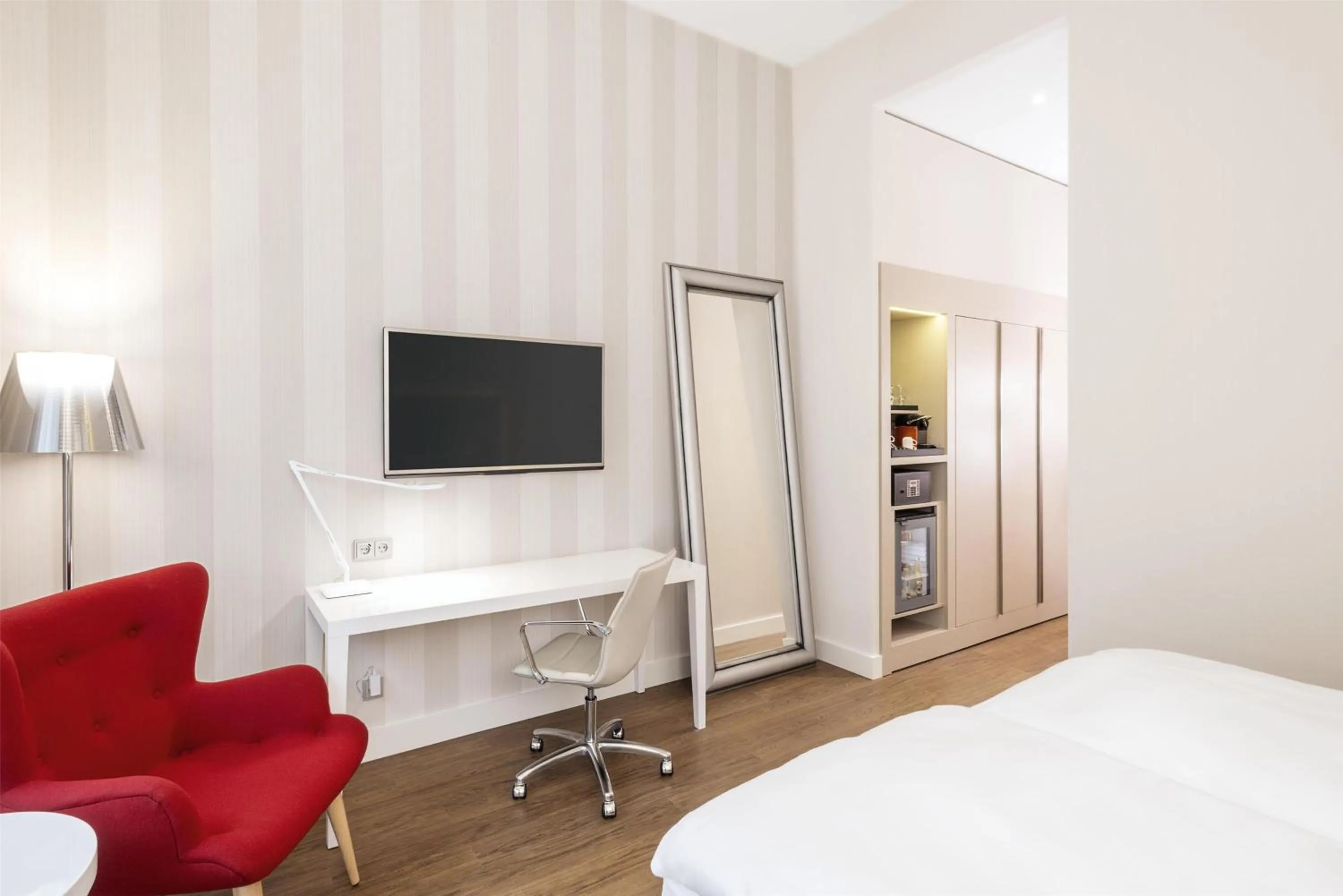 Bedroom, Bed in NH Collection Berlin Mitte Friedrichstrasse