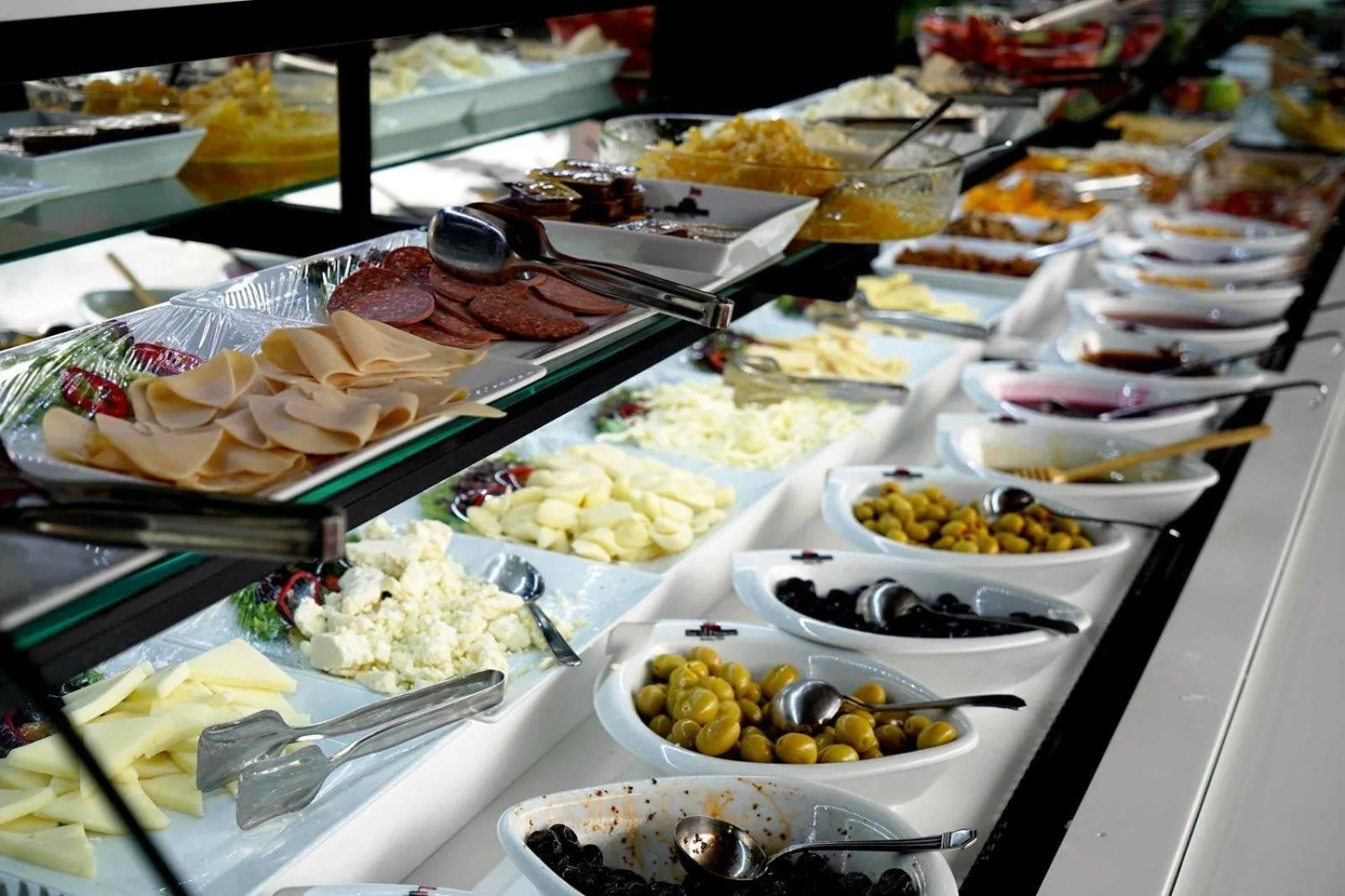 Breakfast in Grand Cenas Hotel