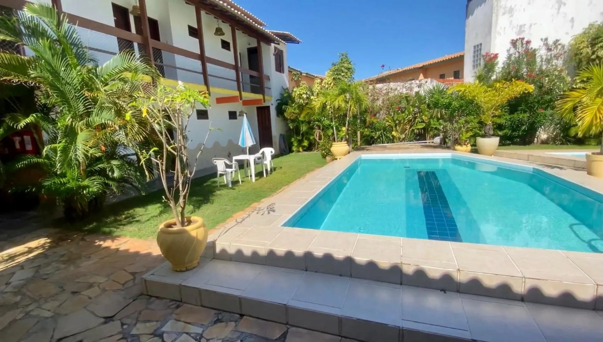 Swimming pool in EcoVila-Zen Bougainville - Hotel Pousada
