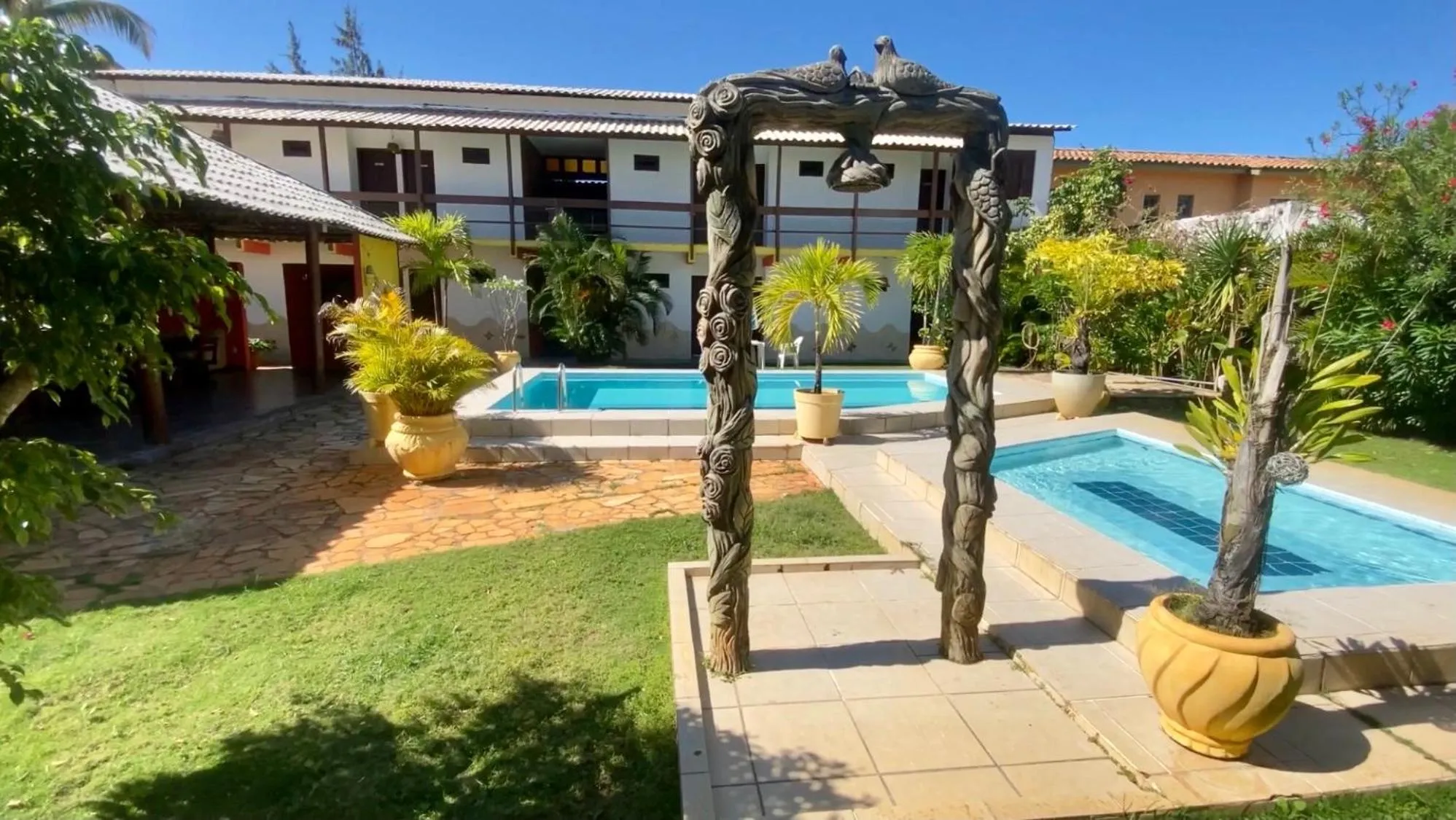 Pool view in EcoVila-Zen Bougainville - Hotel Pousada