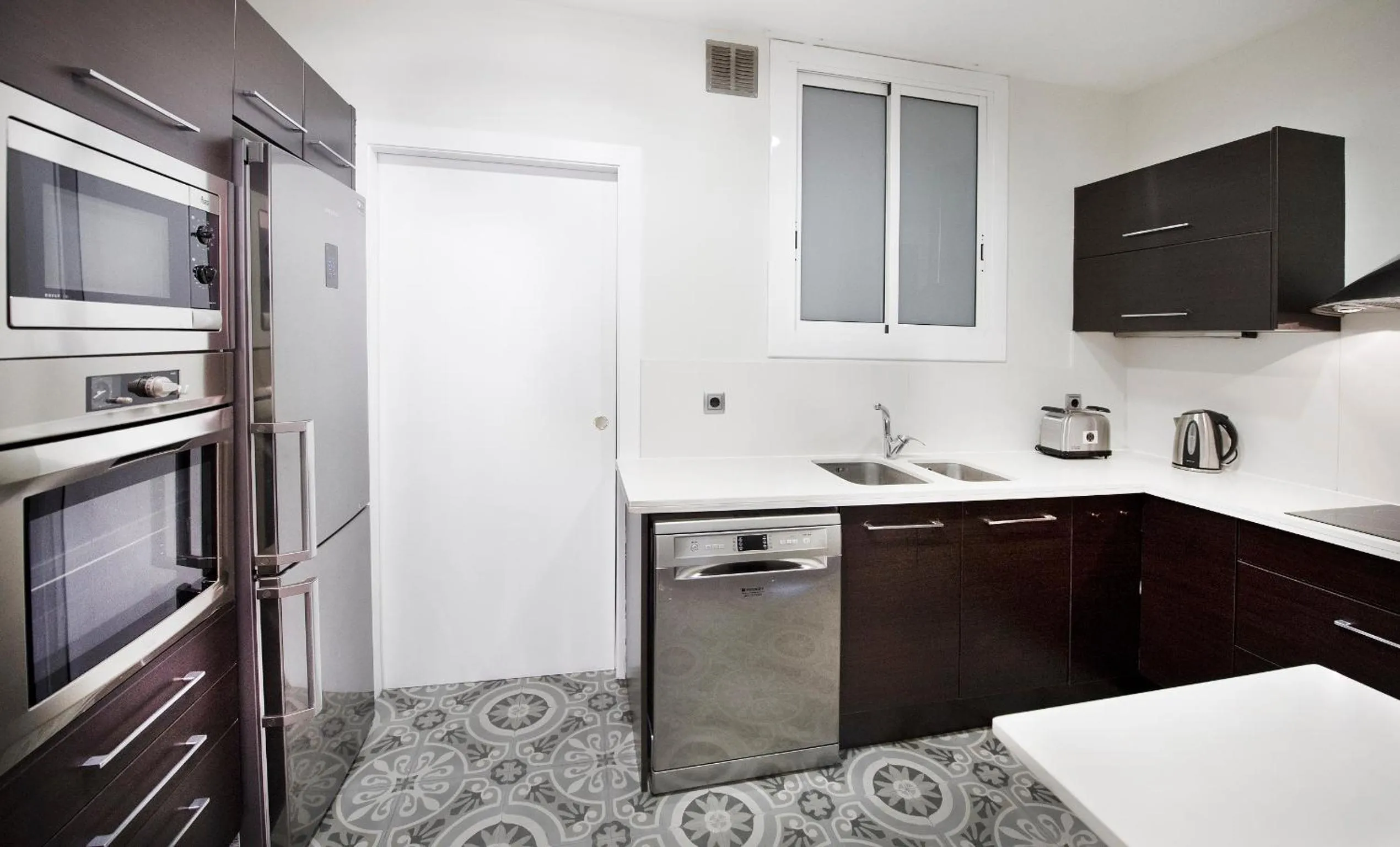Kitchen or kitchenette in You Stylish El Born Apartments