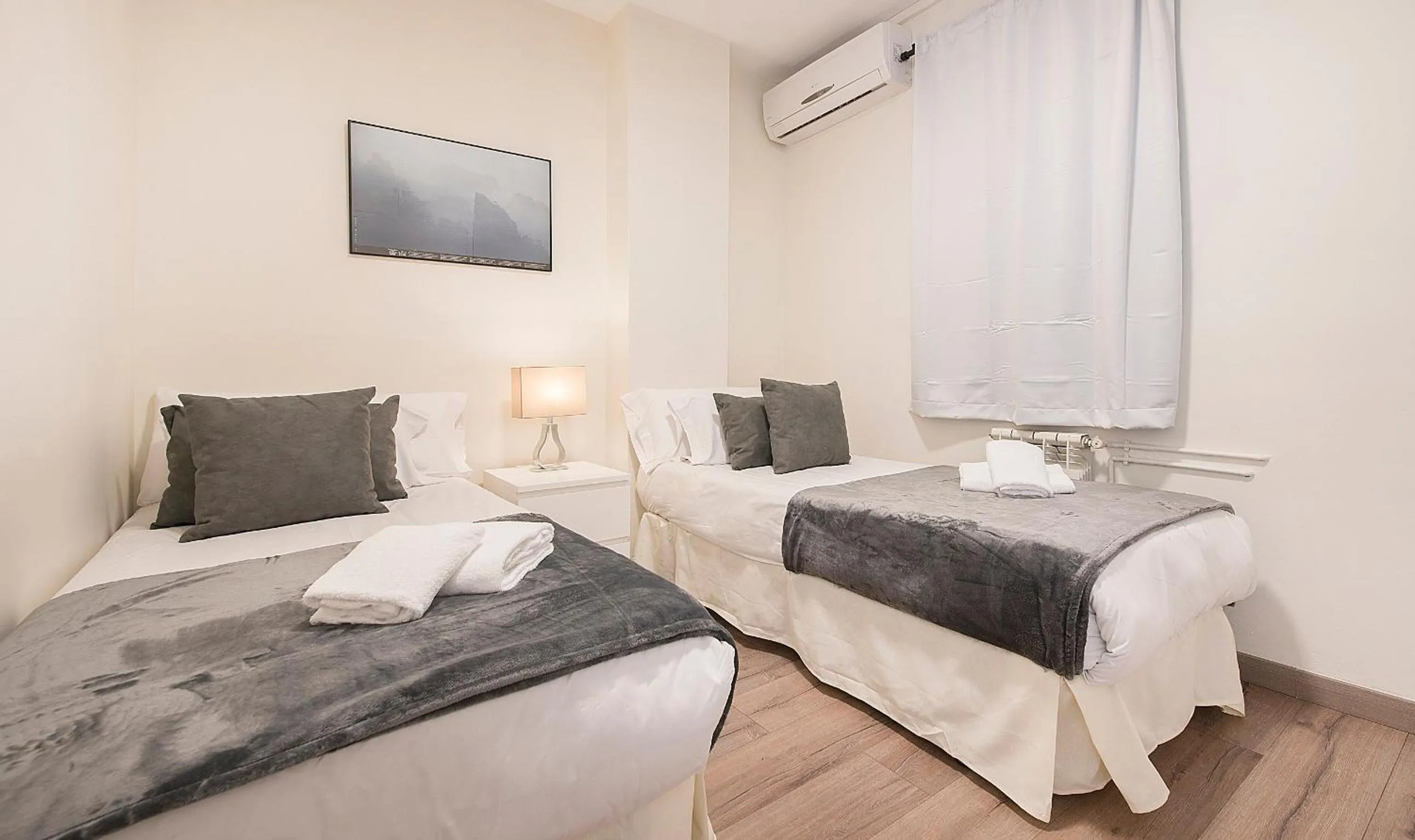 Bedroom, Bed in You Stylish El Born Apartments